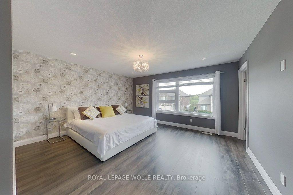 Photo 27 of 69 Eaglecrest Street, Kitchener — HOMEH