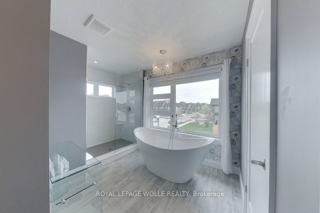 Photo 34 of 69 Eaglecrest Street, Kitchener — HOMEH