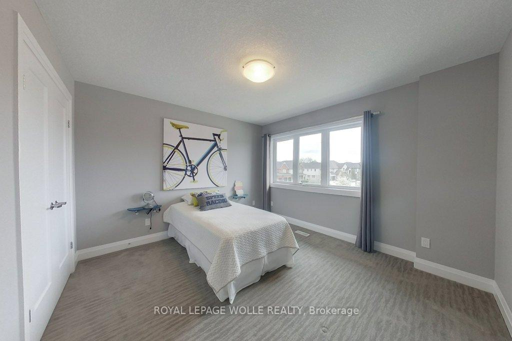 Photo 37 of 69 Eaglecrest Street, Kitchener — HOMEH