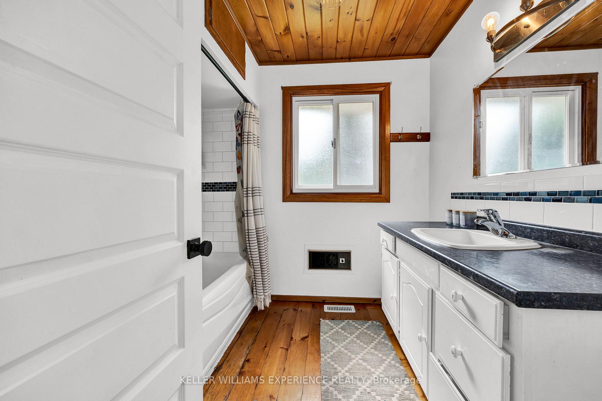 Photo 13 of 37 Allan Street W, Minto — HOMEH