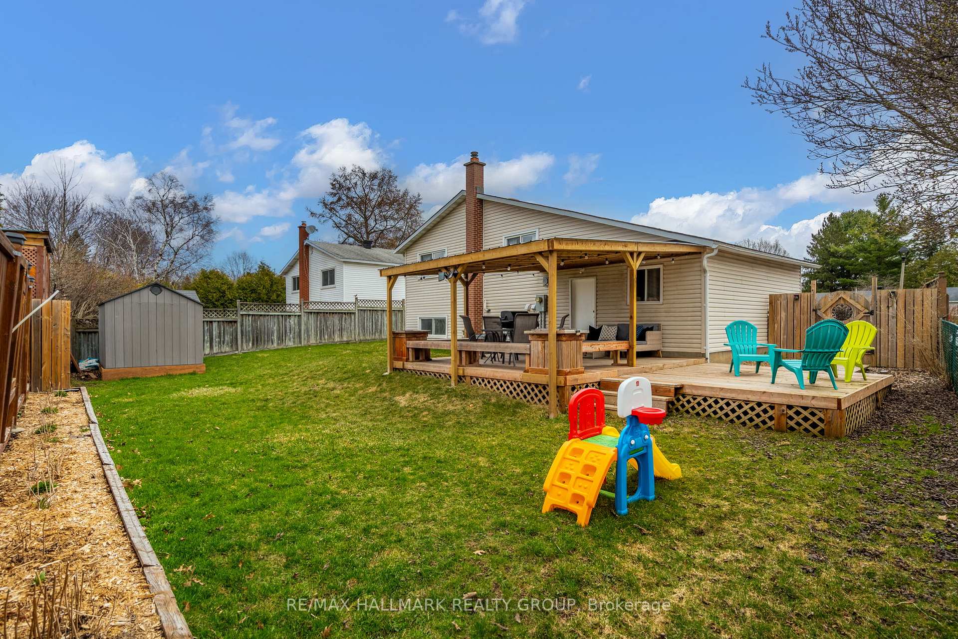 Photo 32 of 85 Village Green, Ottawa, Kanata - Glencairn/Hazeldean — HOMEH