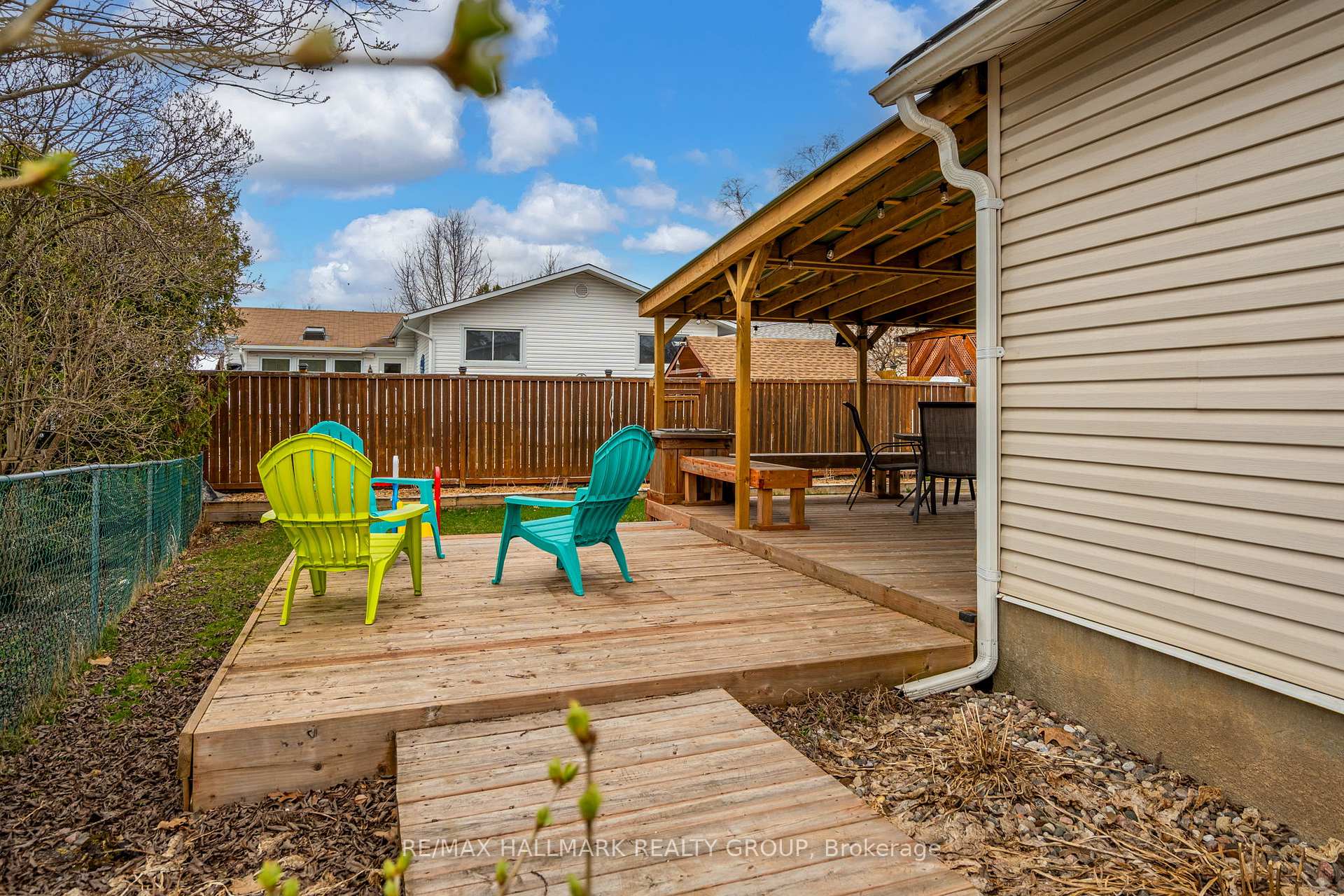 Photo 37 of 85 Village Green, Ottawa, Kanata - Glencairn/Hazeldean — HOMEH