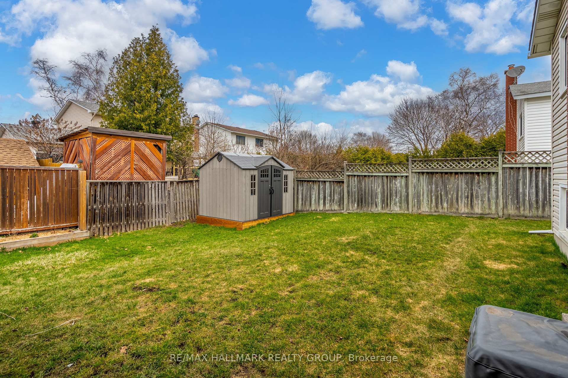 Photo 38 of 85 Village Green, Ottawa, Kanata - Glencairn/Hazeldean — HOMEH