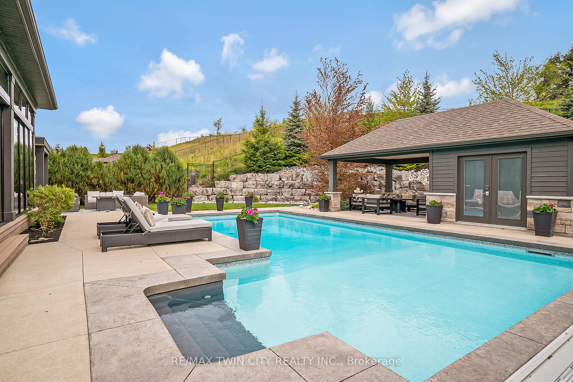 Photo 34 of 217 River Birch Street, Kitchener — HOMEH