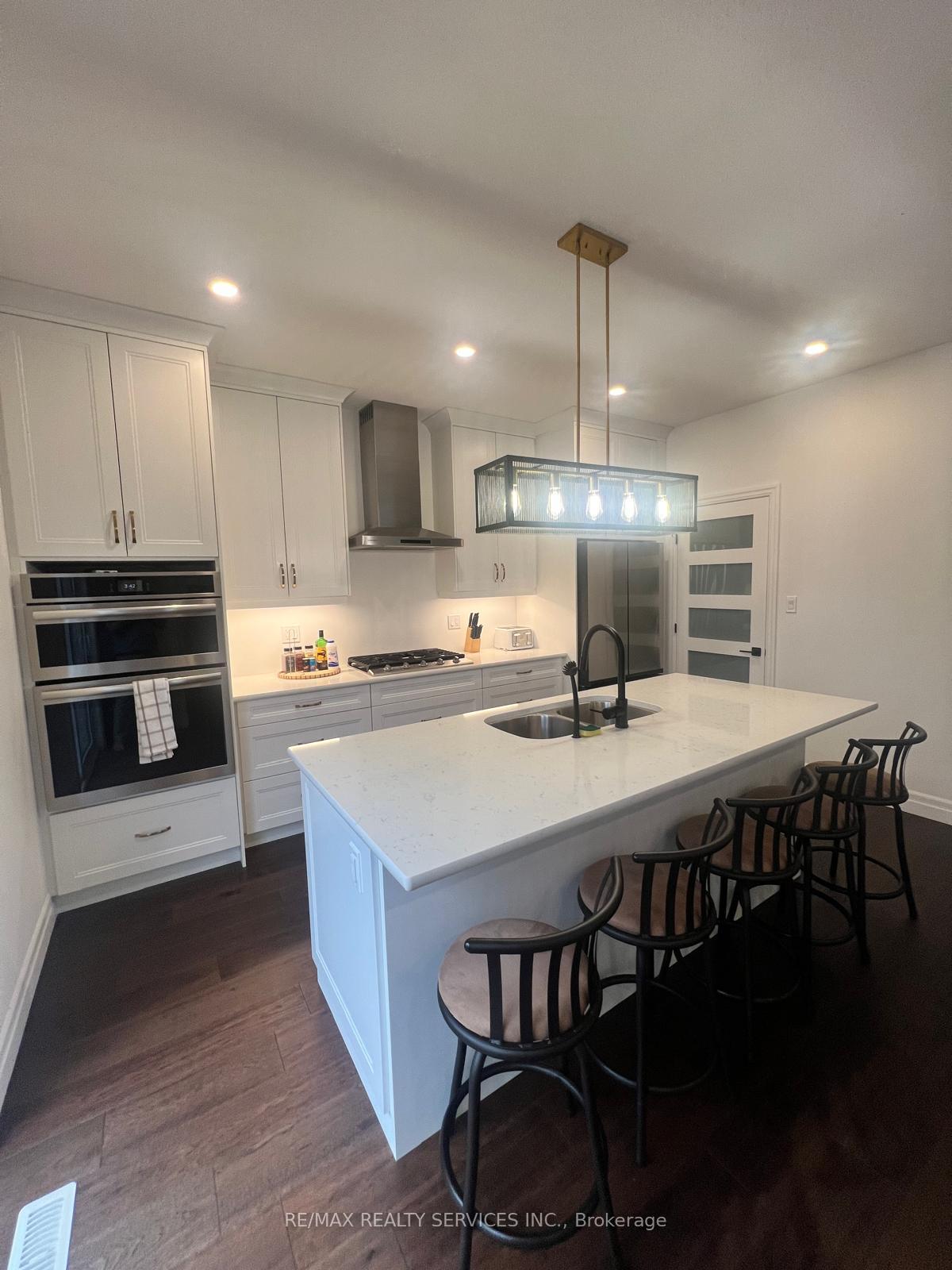 Photo 7 of 101 Basil Crescent, Middlesex Centre, Ilderton — HOMEH
