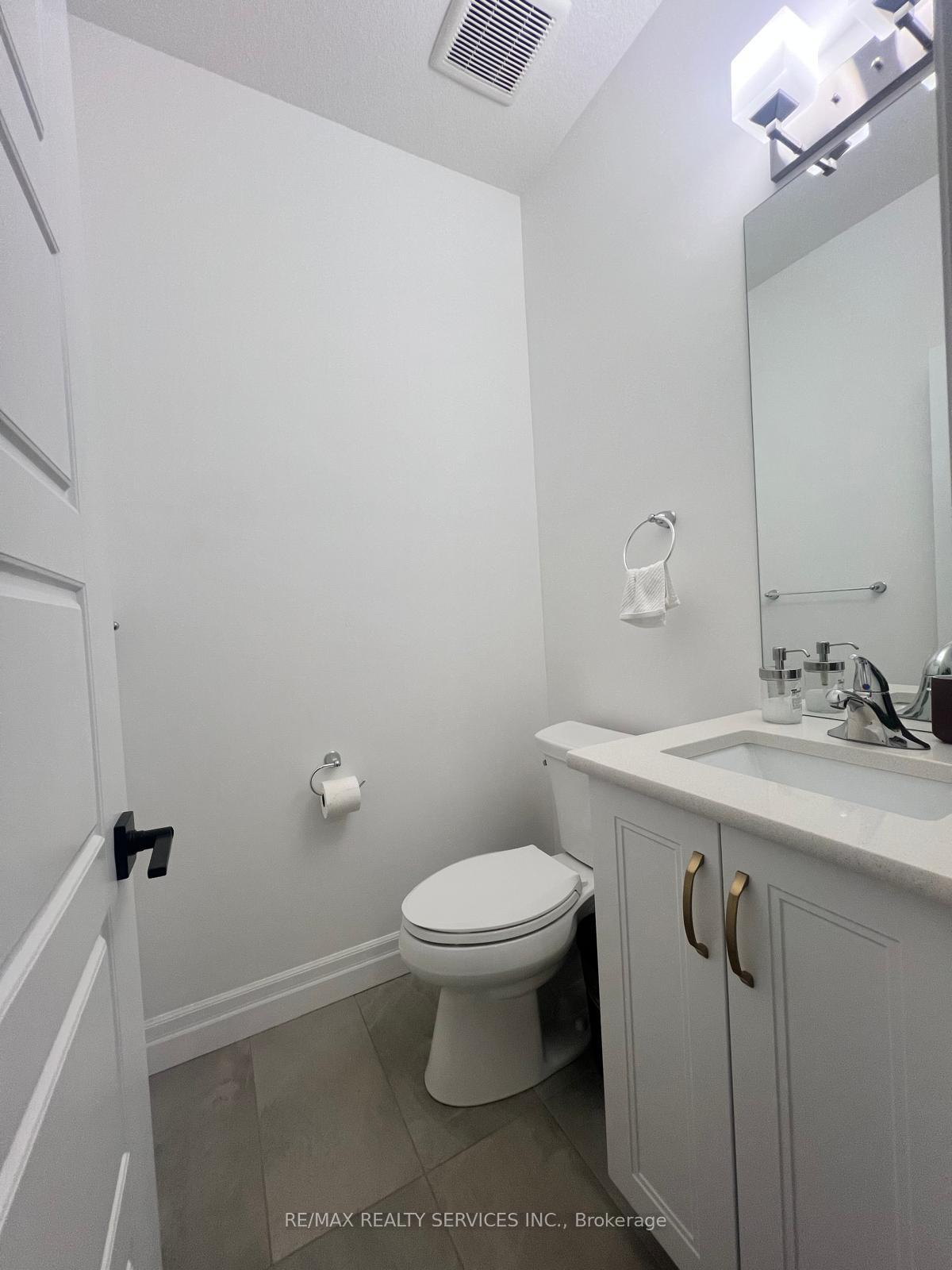 Photo 12 of 101 Basil Crescent, Middlesex Centre, Ilderton — HOMEH
