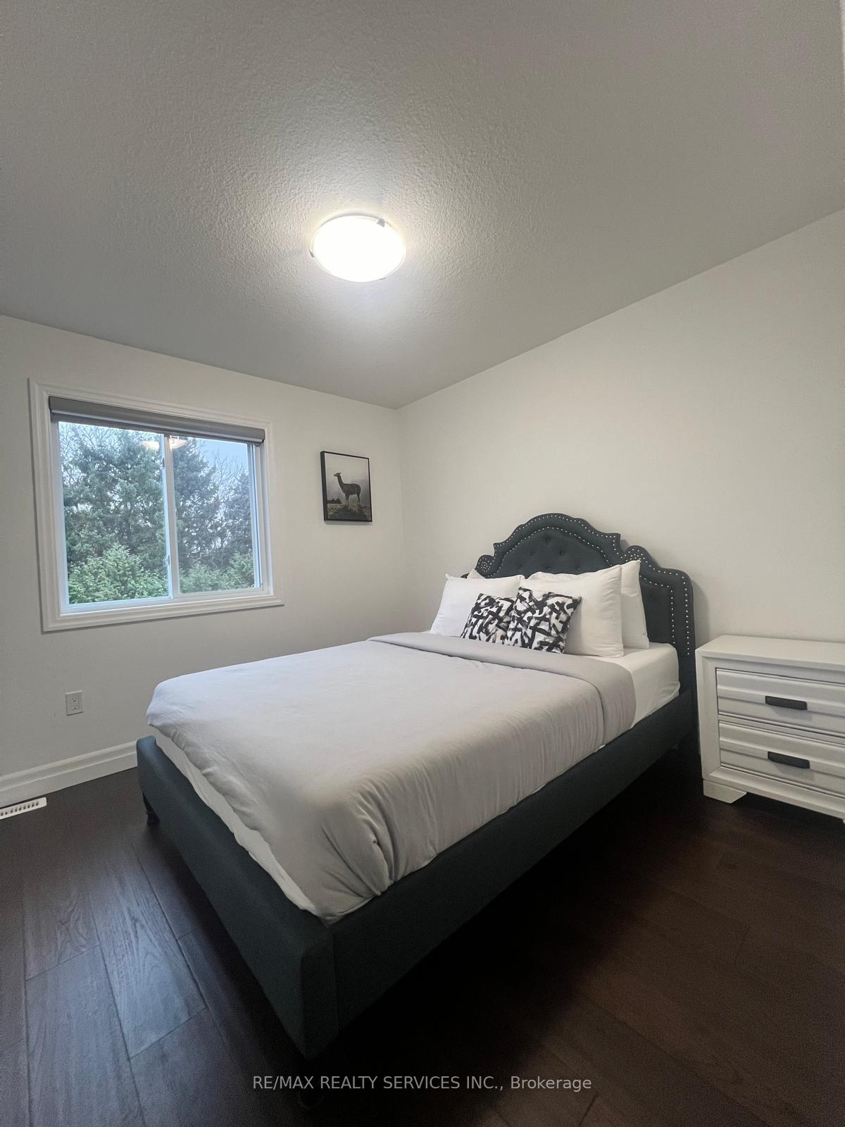 Photo 13 of 101 Basil Crescent, Middlesex Centre, Ilderton — HOMEH