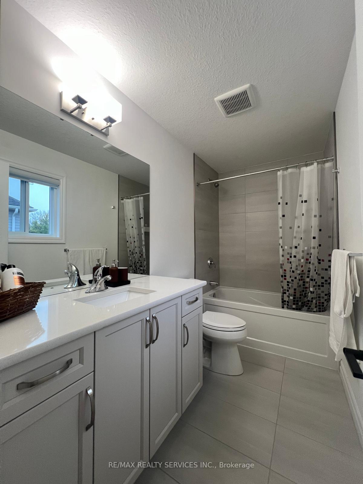 Photo 16 of 101 Basil Crescent, Middlesex Centre, Ilderton — HOMEH