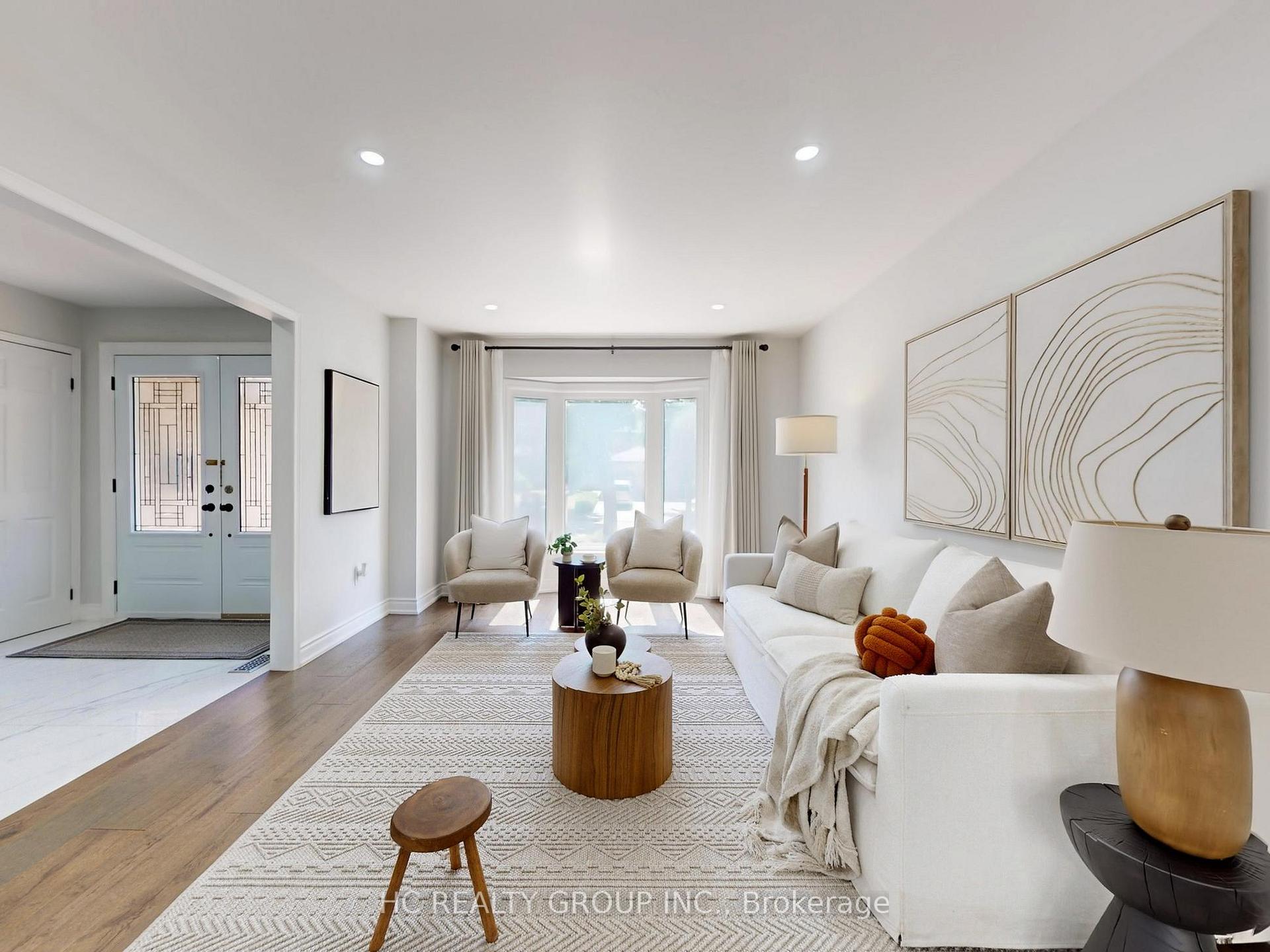 Photo 2 of 104 Tilman Circle, Markham, Markham Village — HOMEH