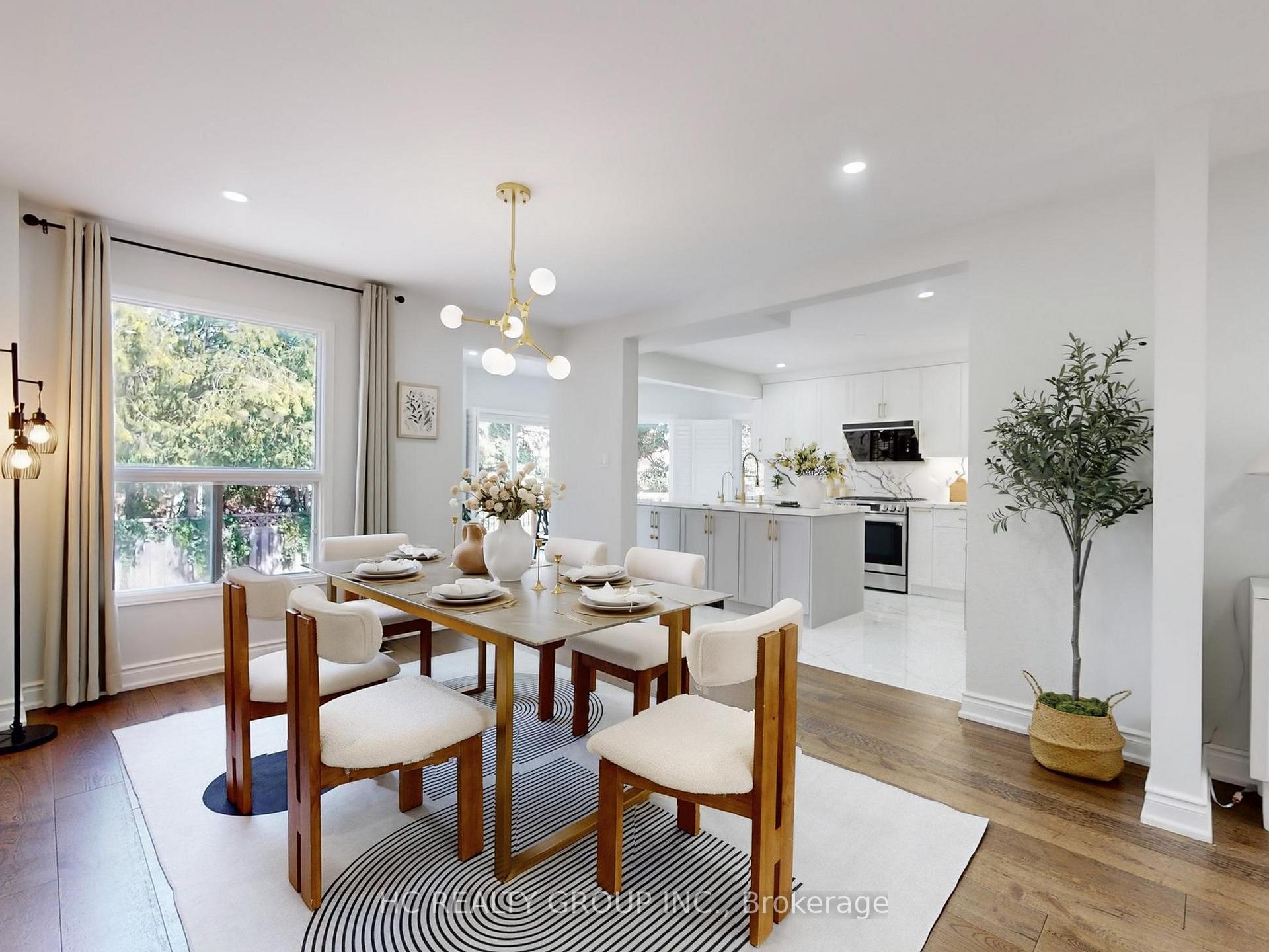Photo 8 of 104 Tilman Circle, Markham, Markham Village — HOMEH