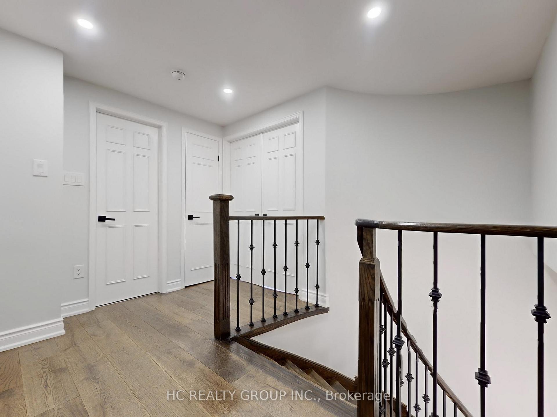 Photo 16 of 104 Tilman Circle, Markham, Markham Village — HOMEH