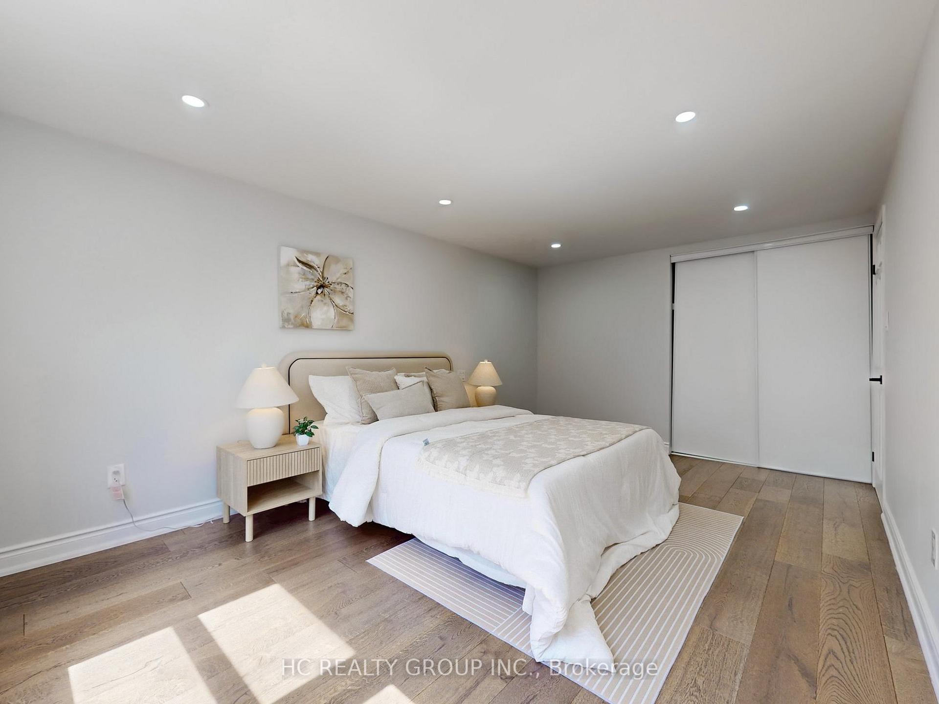 Photo 29 of 104 Tilman Circle, Markham, Markham Village — HOMEH