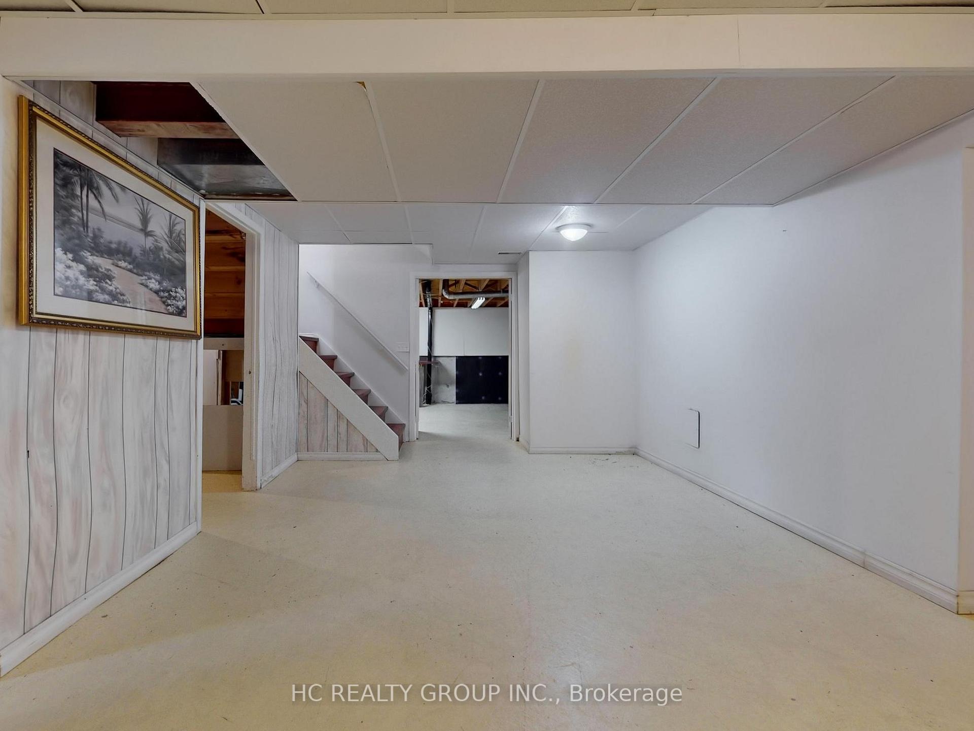 Photo 34 of 104 Tilman Circle, Markham, Markham Village — HOMEH