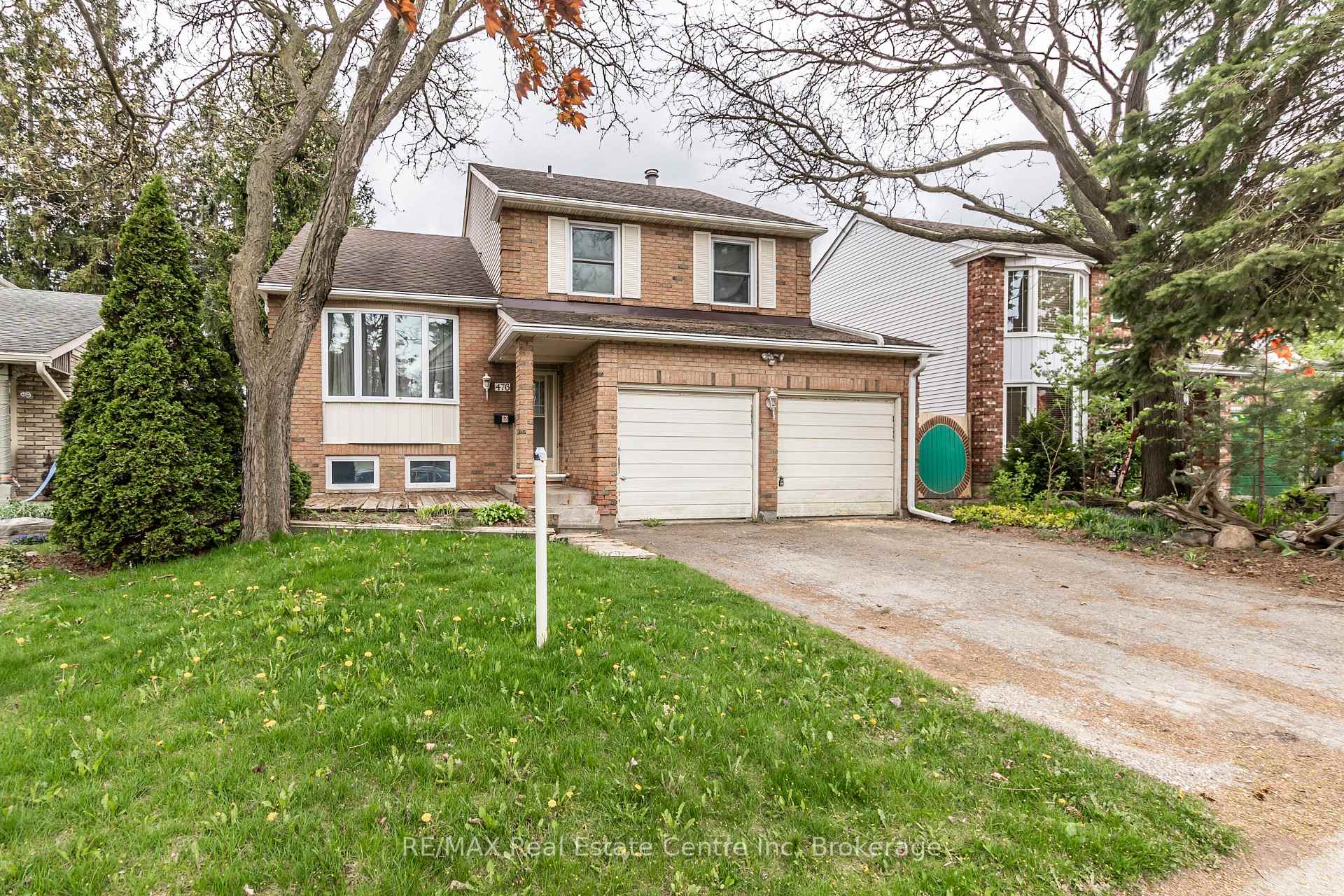 Photo 2 of 476 Westheights Drive, Kitchener — HOMEH
