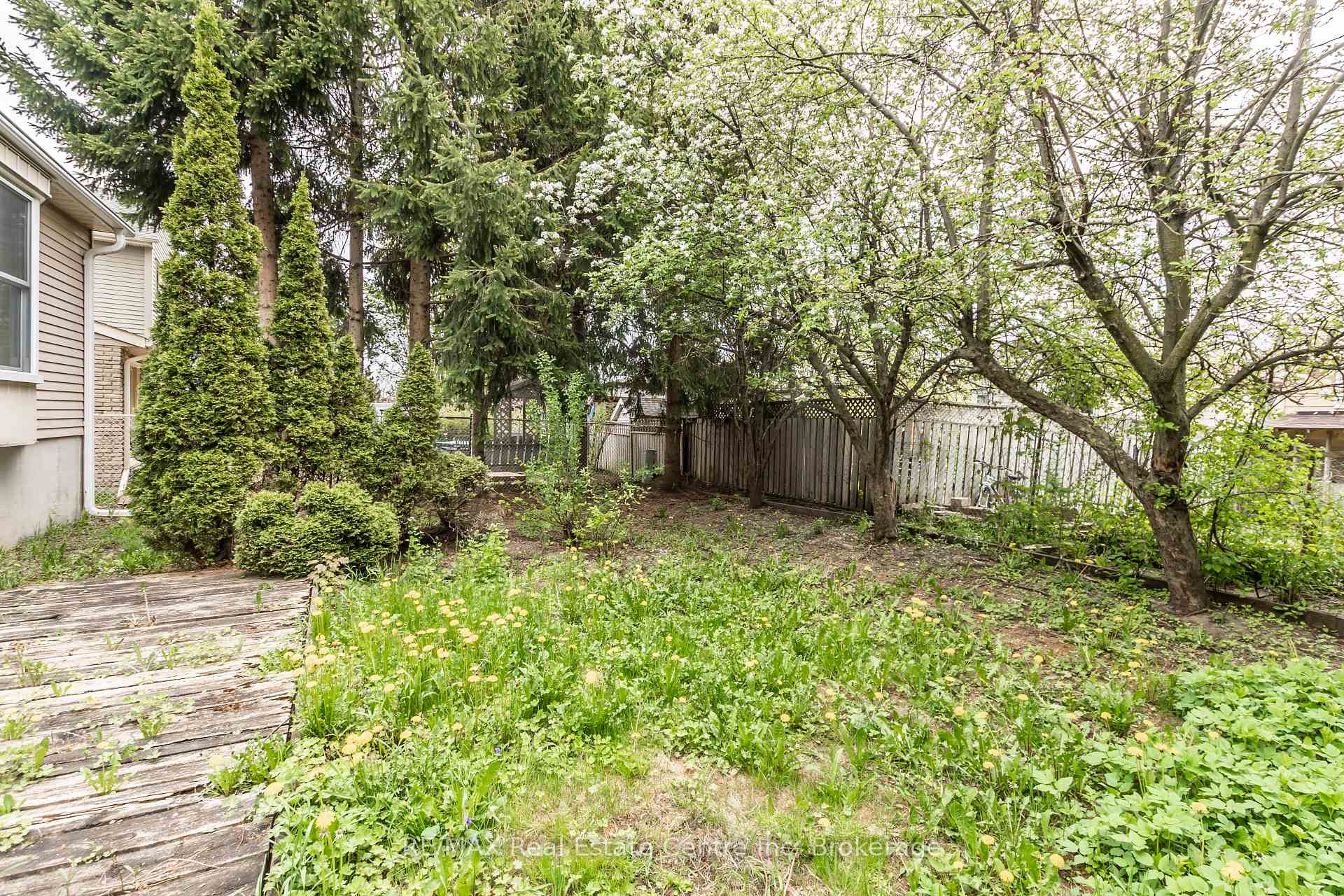 Photo 43 of 476 Westheights Drive, Kitchener — HOMEH