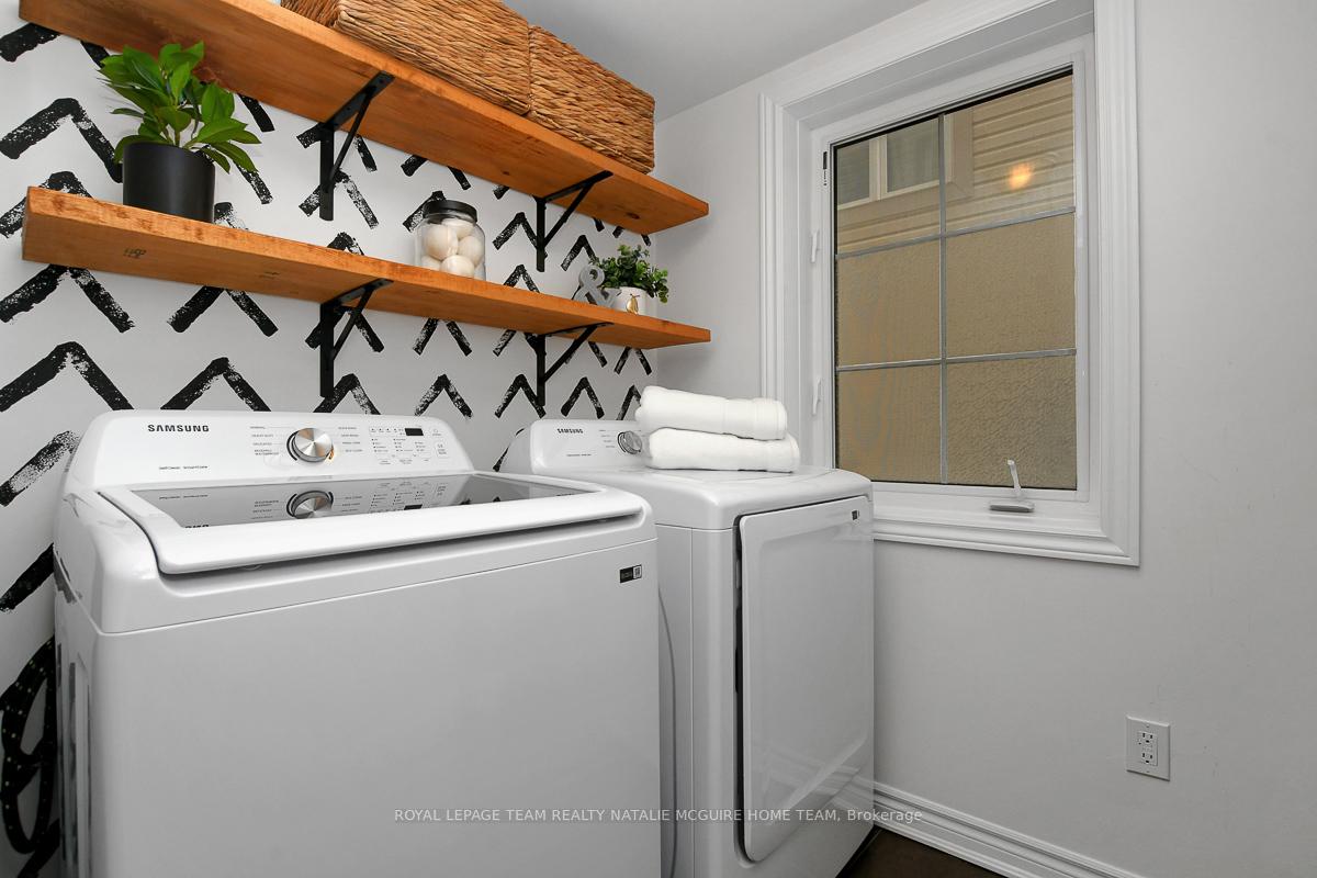 Photo 7 of 599 Meadowcreek Circle, Ottawa, Kanata - Emerald Meadows/Trailwest — HOMEH