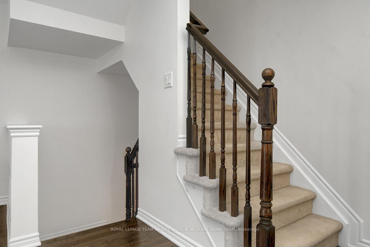 Photo 8 of 599 Meadowcreek Circle, Ottawa, Kanata - Emerald Meadows/Trailwest — HOMEH