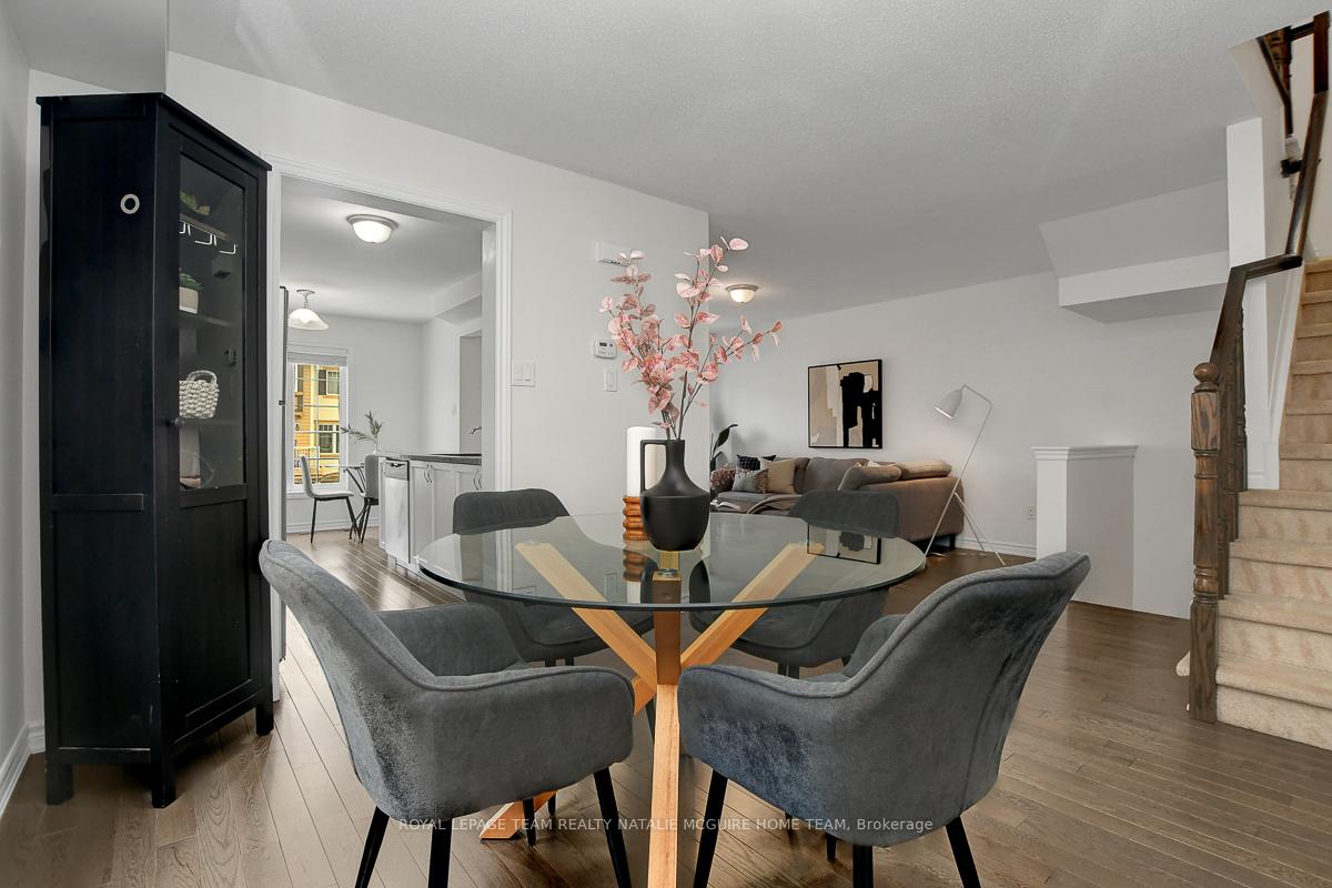 Photo 17 of 599 Meadowcreek Circle, Ottawa, Kanata - Emerald Meadows/Trailwest — HOMEH