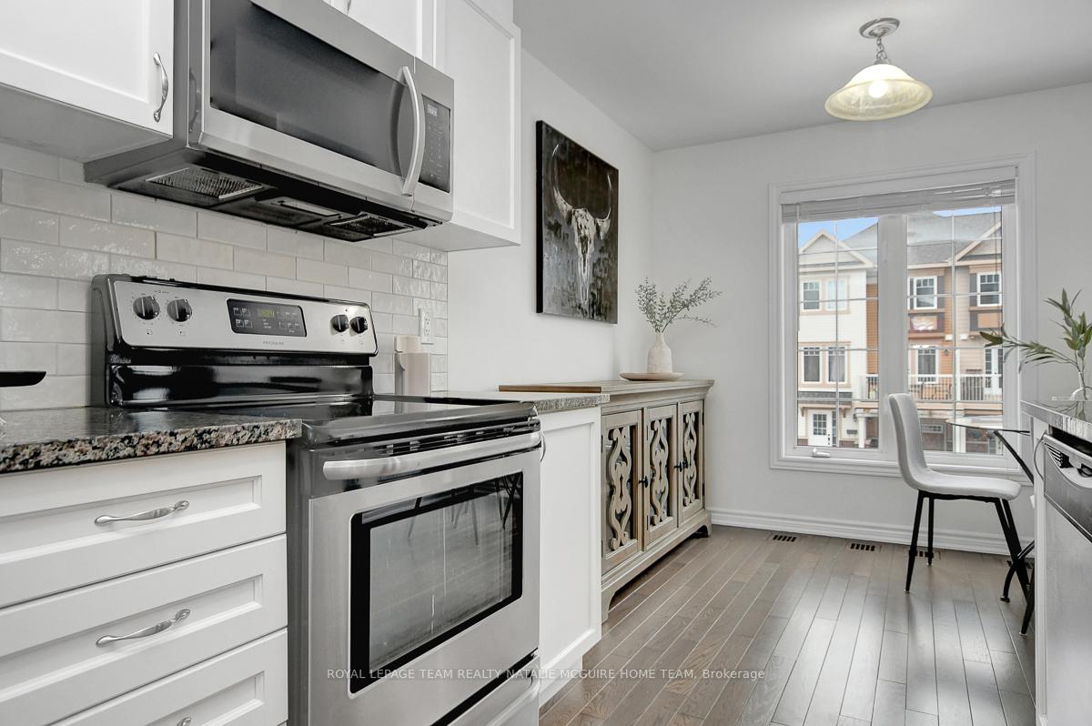 Photo 25 of 599 Meadowcreek Circle, Ottawa, Kanata - Emerald Meadows/Trailwest — HOMEH