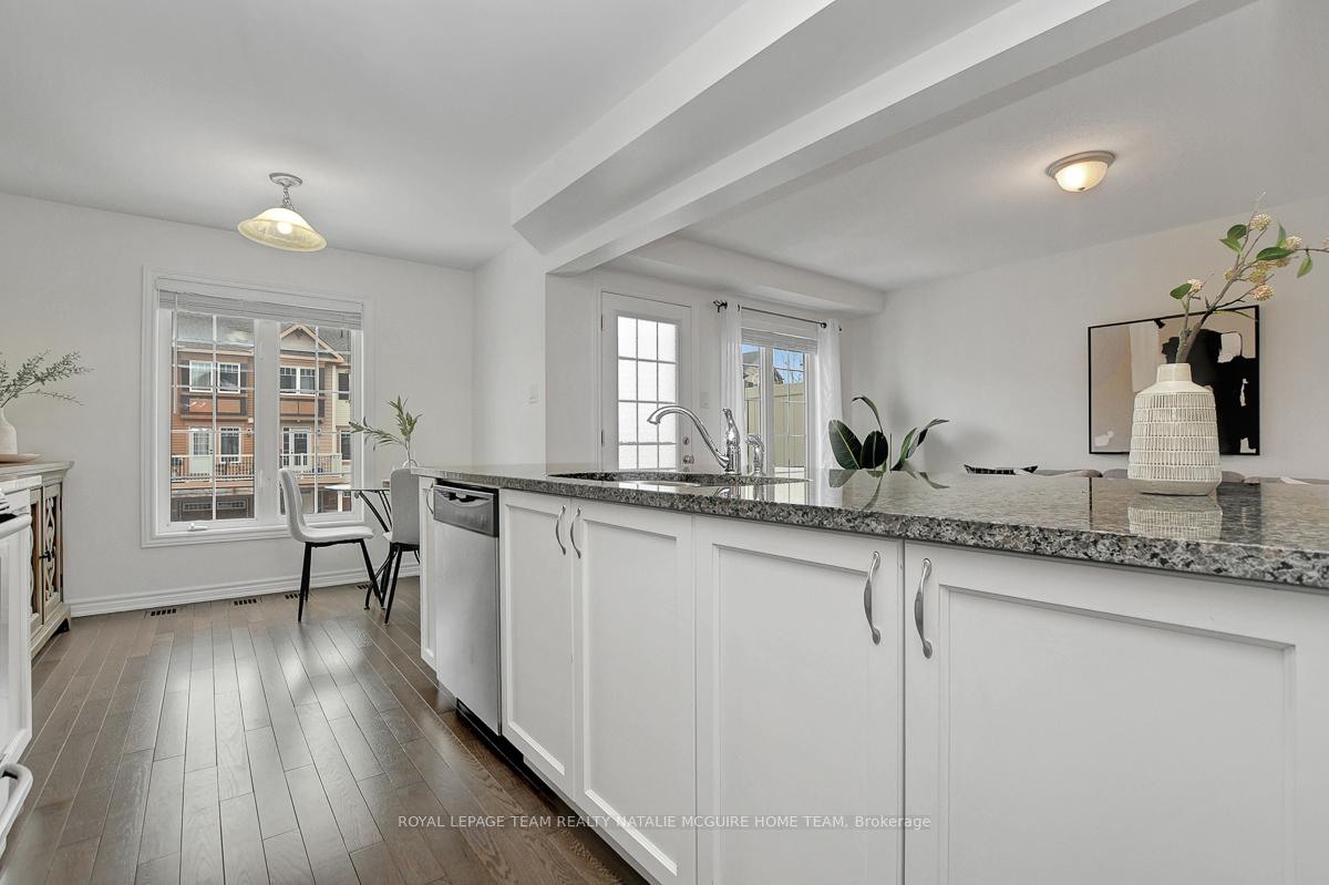 Photo 26 of 599 Meadowcreek Circle, Ottawa, Kanata - Emerald Meadows/Trailwest — HOMEH
