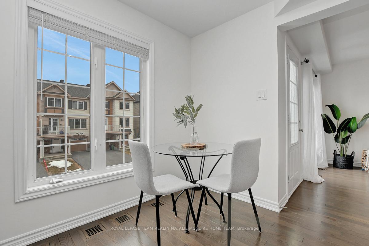 Photo 27 of 599 Meadowcreek Circle, Ottawa, Kanata - Emerald Meadows/Trailwest — HOMEH