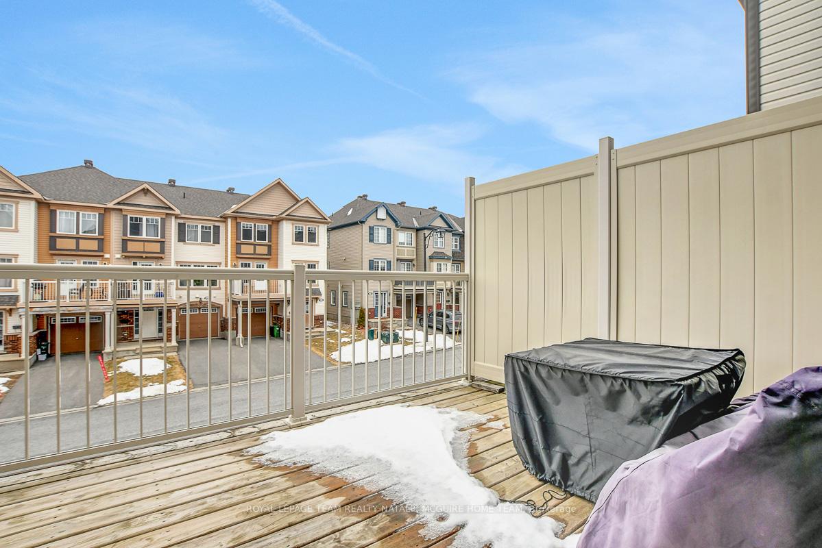 Photo 29 of 599 Meadowcreek Circle, Ottawa, Kanata - Emerald Meadows/Trailwest — HOMEH