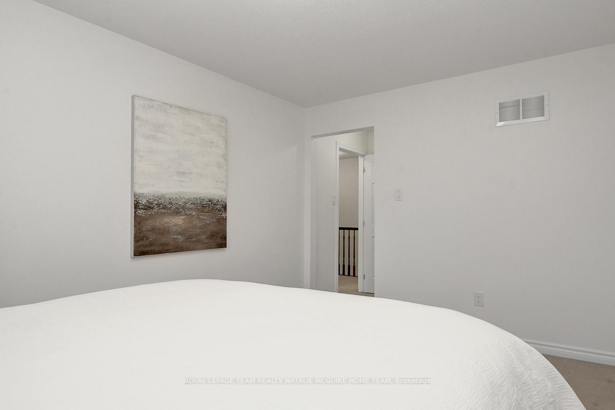 Photo 36 of 599 Meadowcreek Circle, Ottawa, Kanata - Emerald Meadows/Trailwest — HOMEH