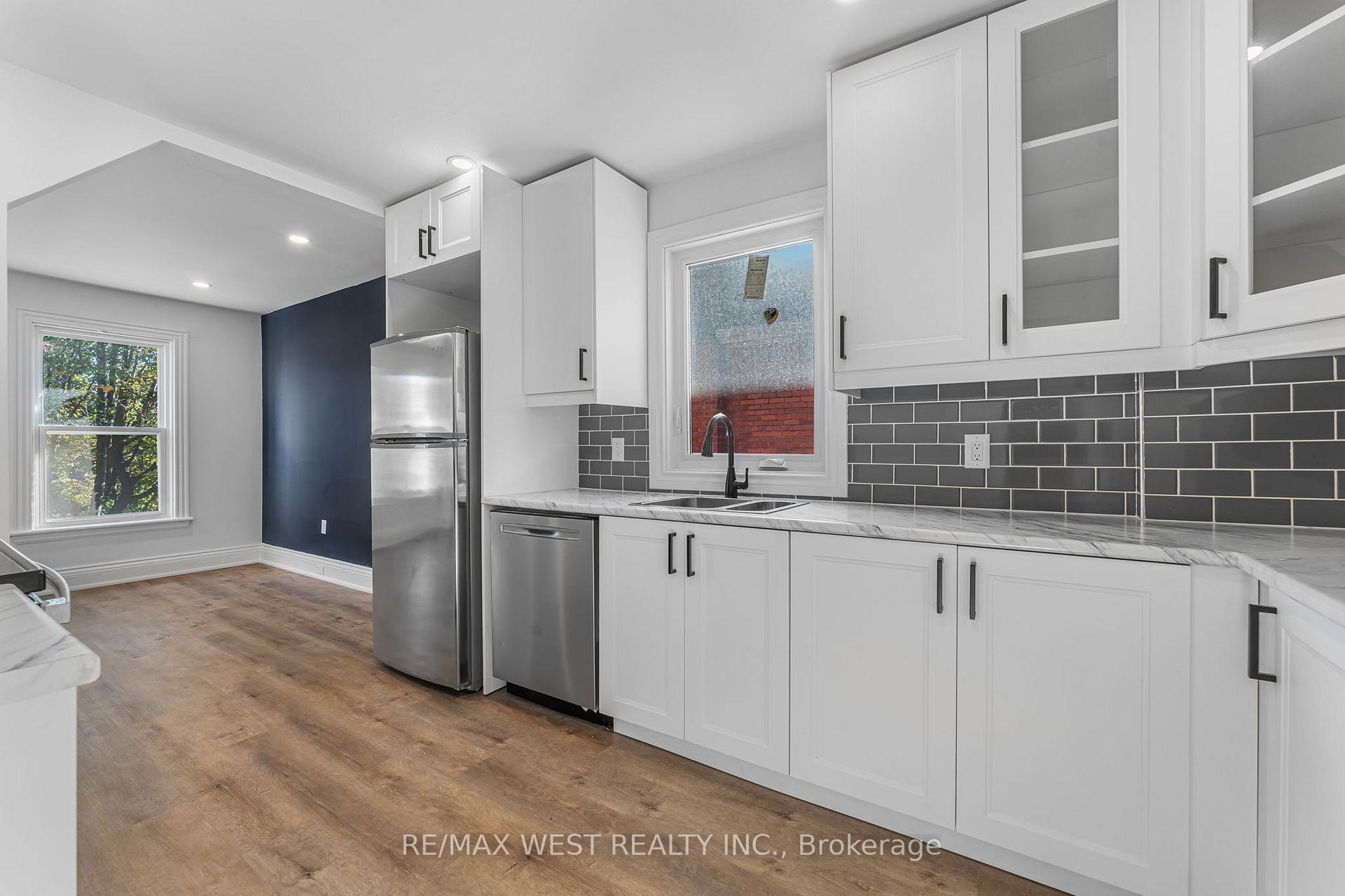 Photo 6 of Unit Upper, 57 Stirton Street, Hamilton, Gibson — HOMEH
