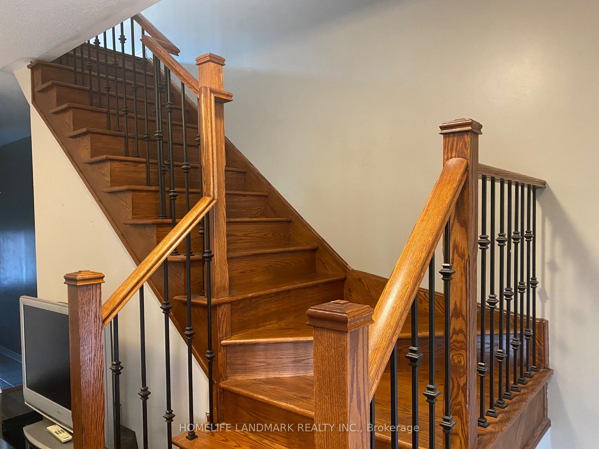 Photo 6 of 38 Orca Drive, Markham, Wismer — HOMEH