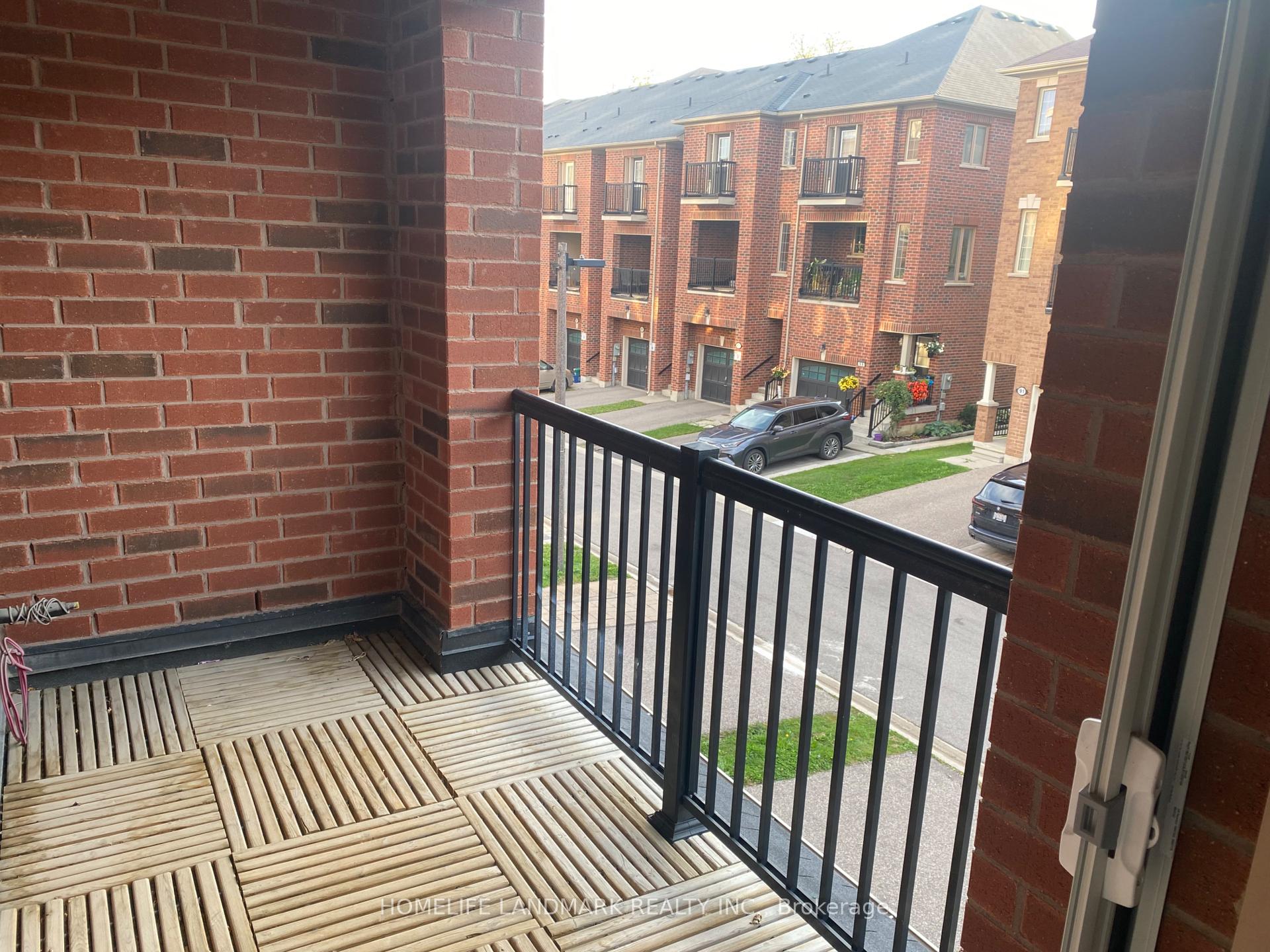 Photo 13 of 38 Orca Drive, Markham, Wismer — HOMEH