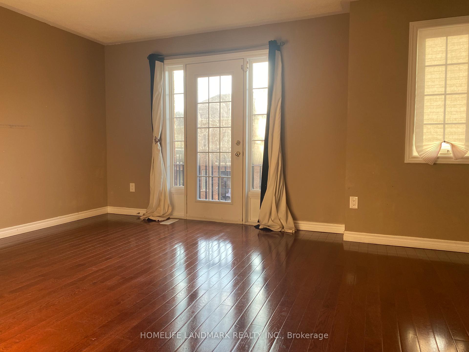 Photo 16 of 38 Orca Drive, Markham, Wismer — HOMEH