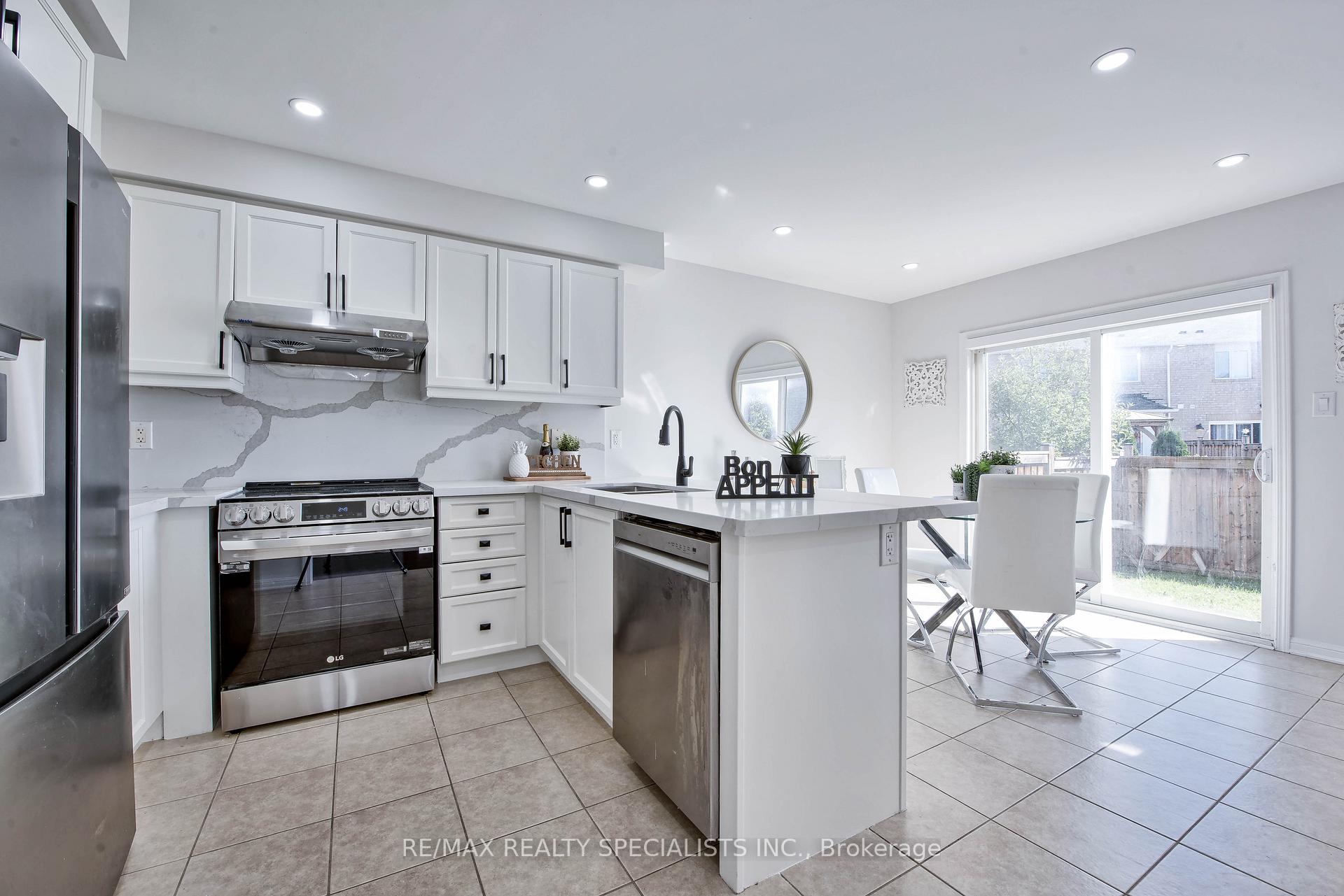 Photo 13 of 282 Cedric Terrace, Milton, Harrison — HOMEH