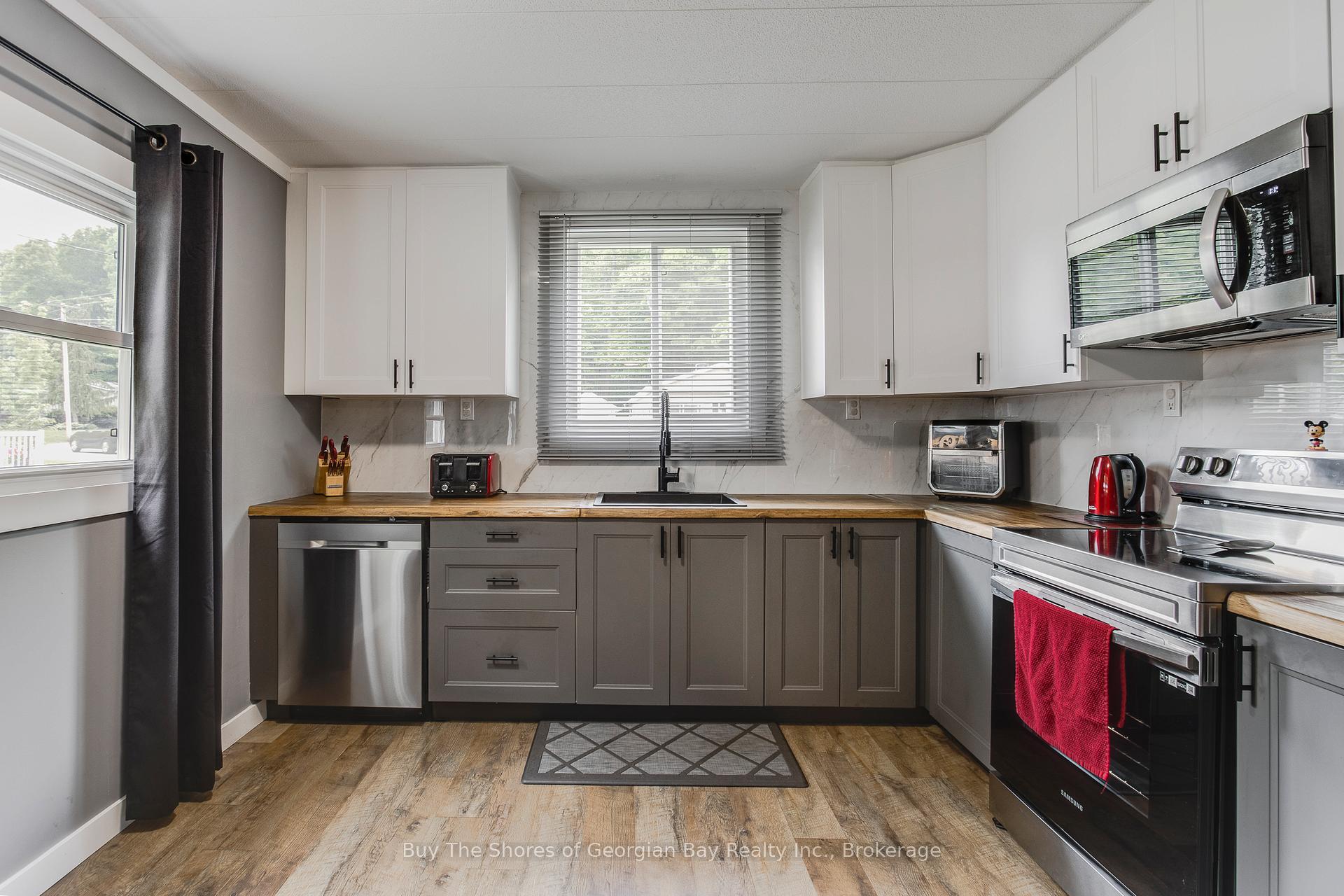 Photo 10 of Unit 59, 525 Midland Point Road, Midland — HOMEH