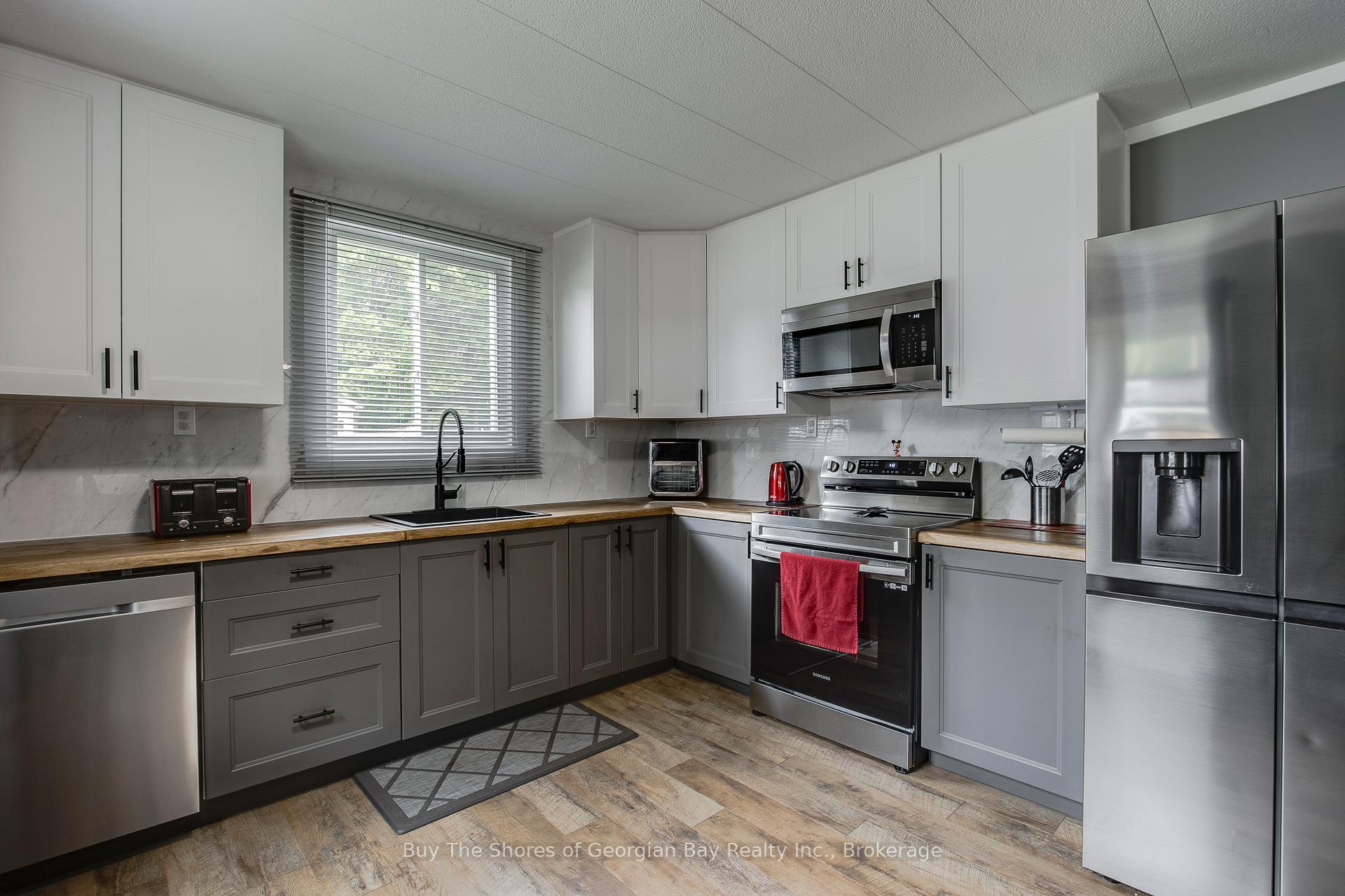 Photo 12 of Unit 59, 525 Midland Point Road, Midland — HOMEH