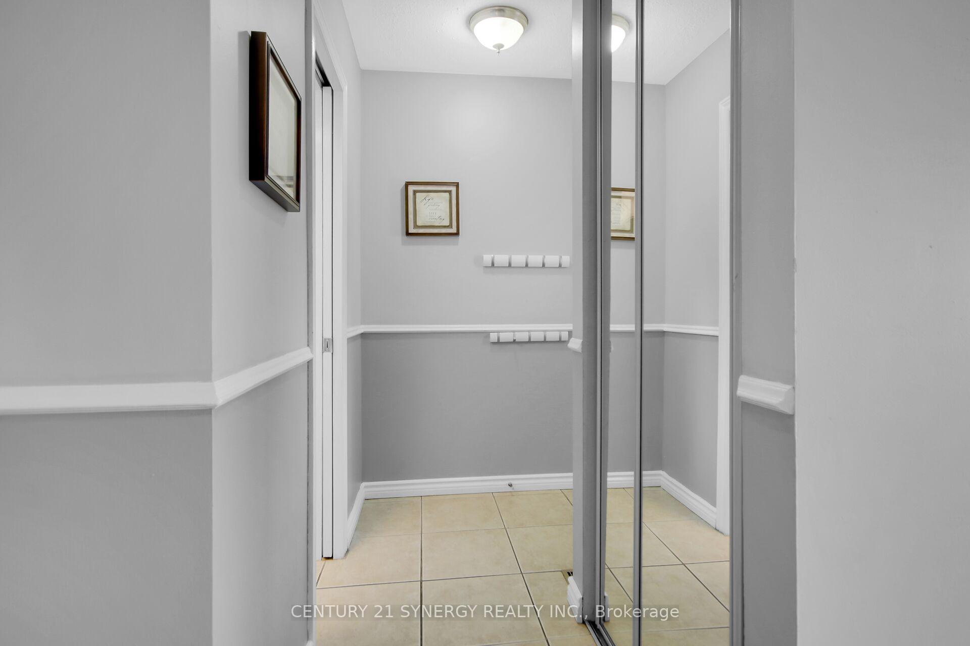Photo 5 of 19 Seabrooke Drive, Ottawa, Kanata - Glencairn/Hazeldean — HOMEH