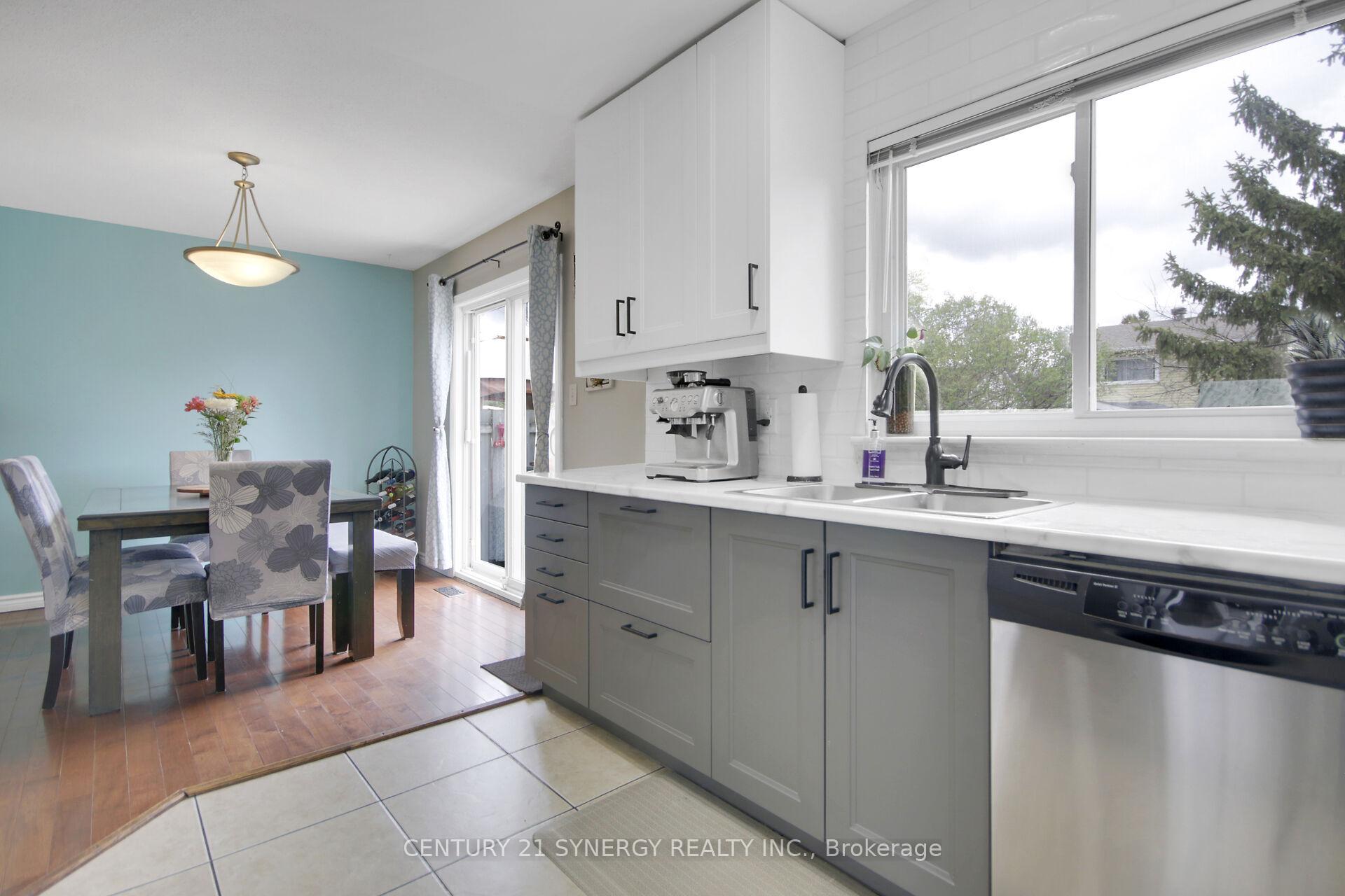 Photo 15 of 19 Seabrooke Drive, Ottawa, Kanata - Glencairn/Hazeldean — HOMEH