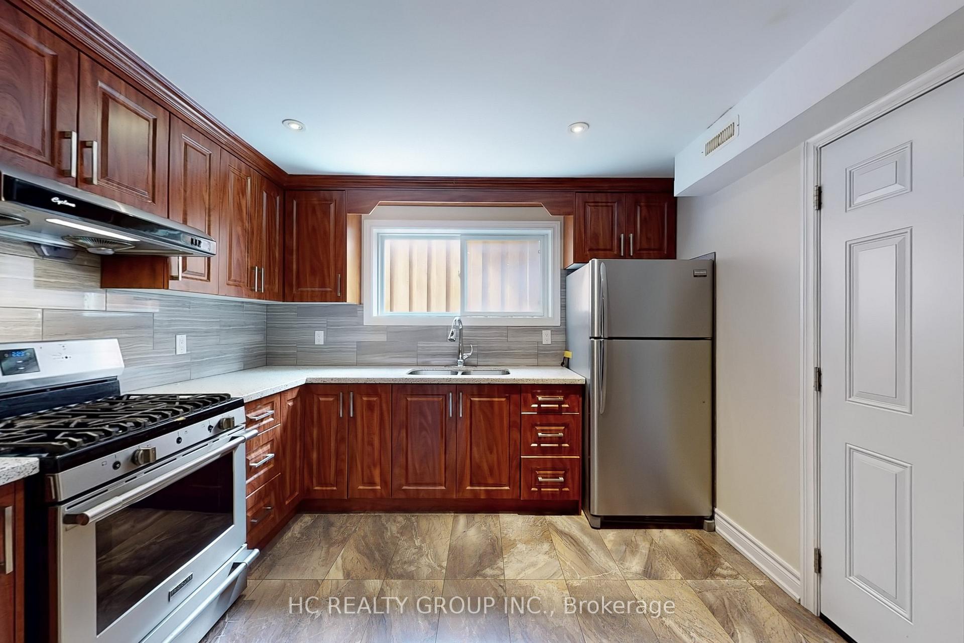 Photo 5 of Unit Bsmt, 2 Heathrow Court, Markham, Milliken Mills West — HOMEH