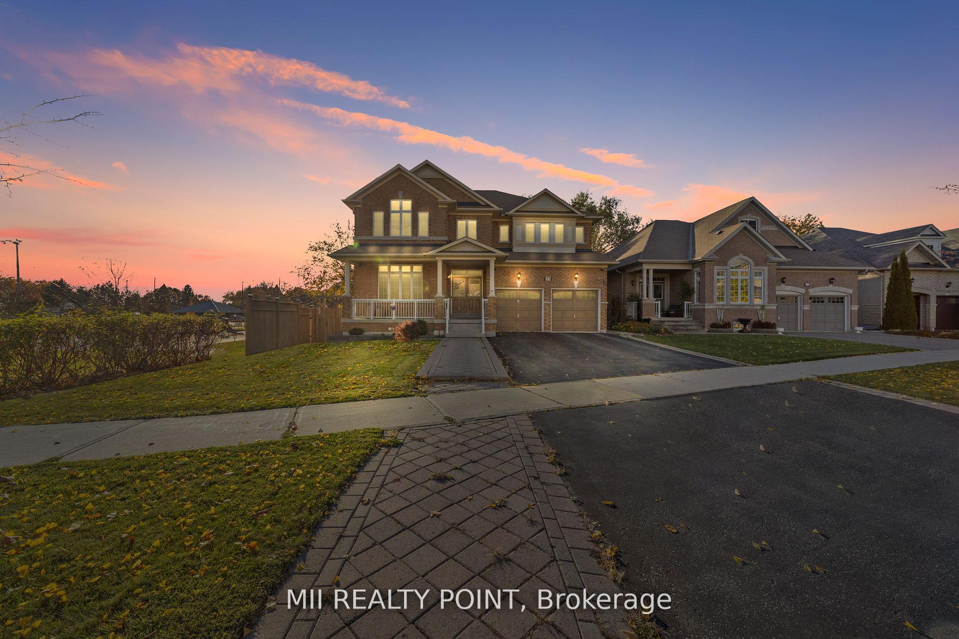 Front of 35 Kentwood Crescent