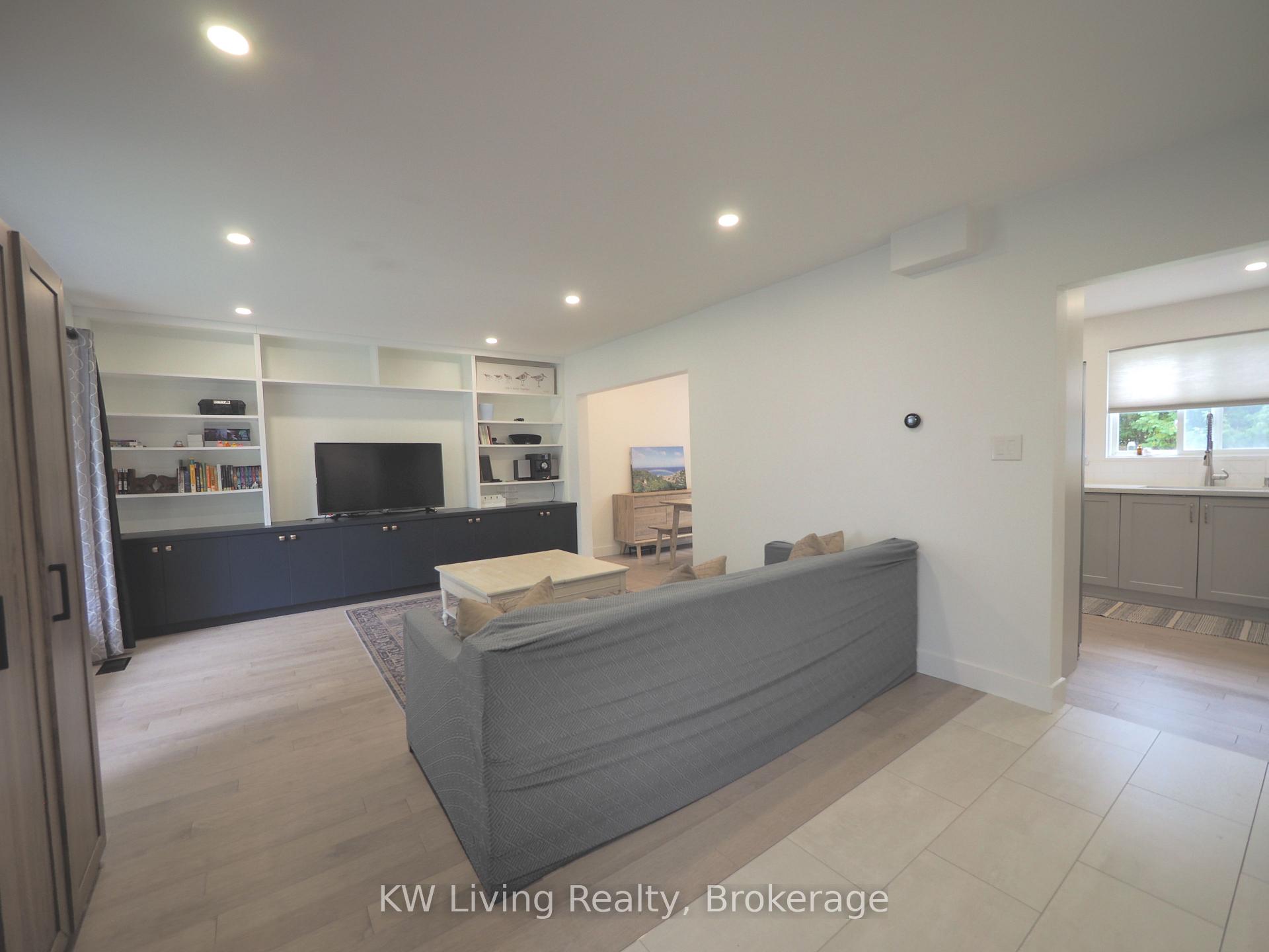 Photo 5 of 25 Gladiator Road, Markham, Bullock — HOMEH