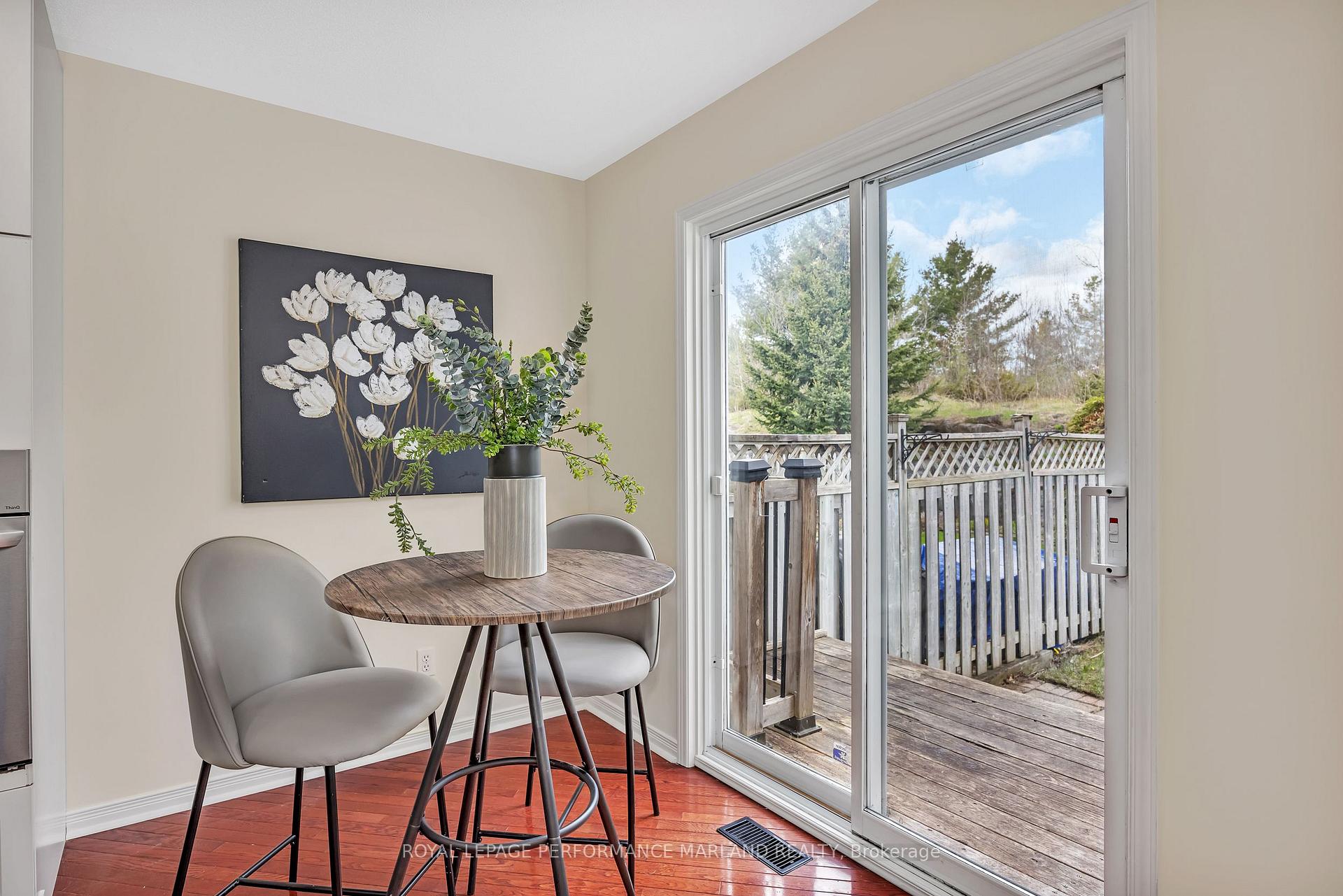 Photo 7 of 112 Blackdome Crescent, Ottawa, Kanata - Kanata Lakes/Heritage Hills — HOMEH