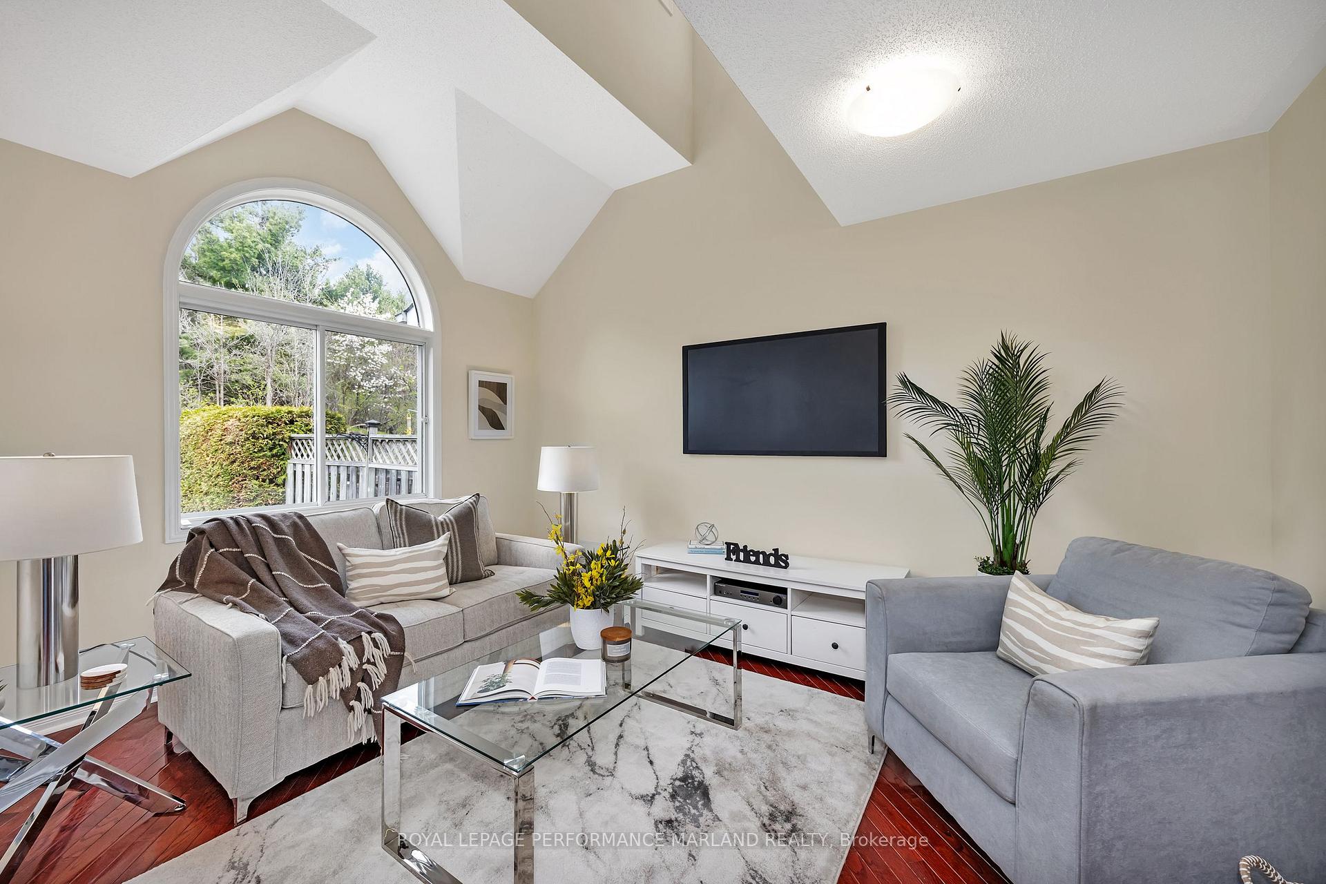 Photo 8 of 112 Blackdome Crescent, Ottawa, Kanata - Kanata Lakes/Heritage Hills — HOMEH