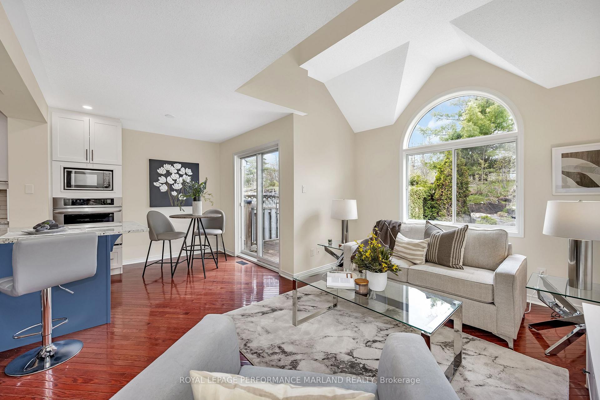 Photo 11 of 112 Blackdome Crescent, Ottawa, Kanata - Kanata Lakes/Heritage Hills — HOMEH