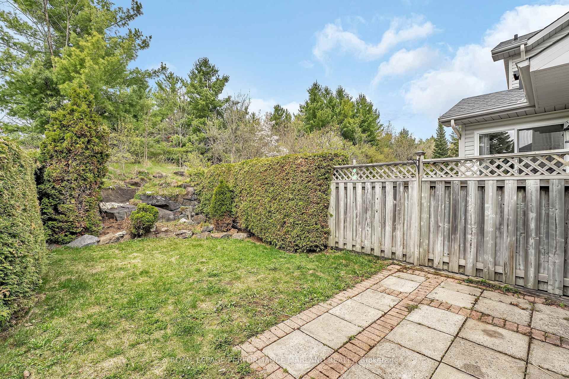 Photo 23 of 112 Blackdome Crescent, Ottawa, Kanata - Kanata Lakes/Heritage Hills — HOMEH