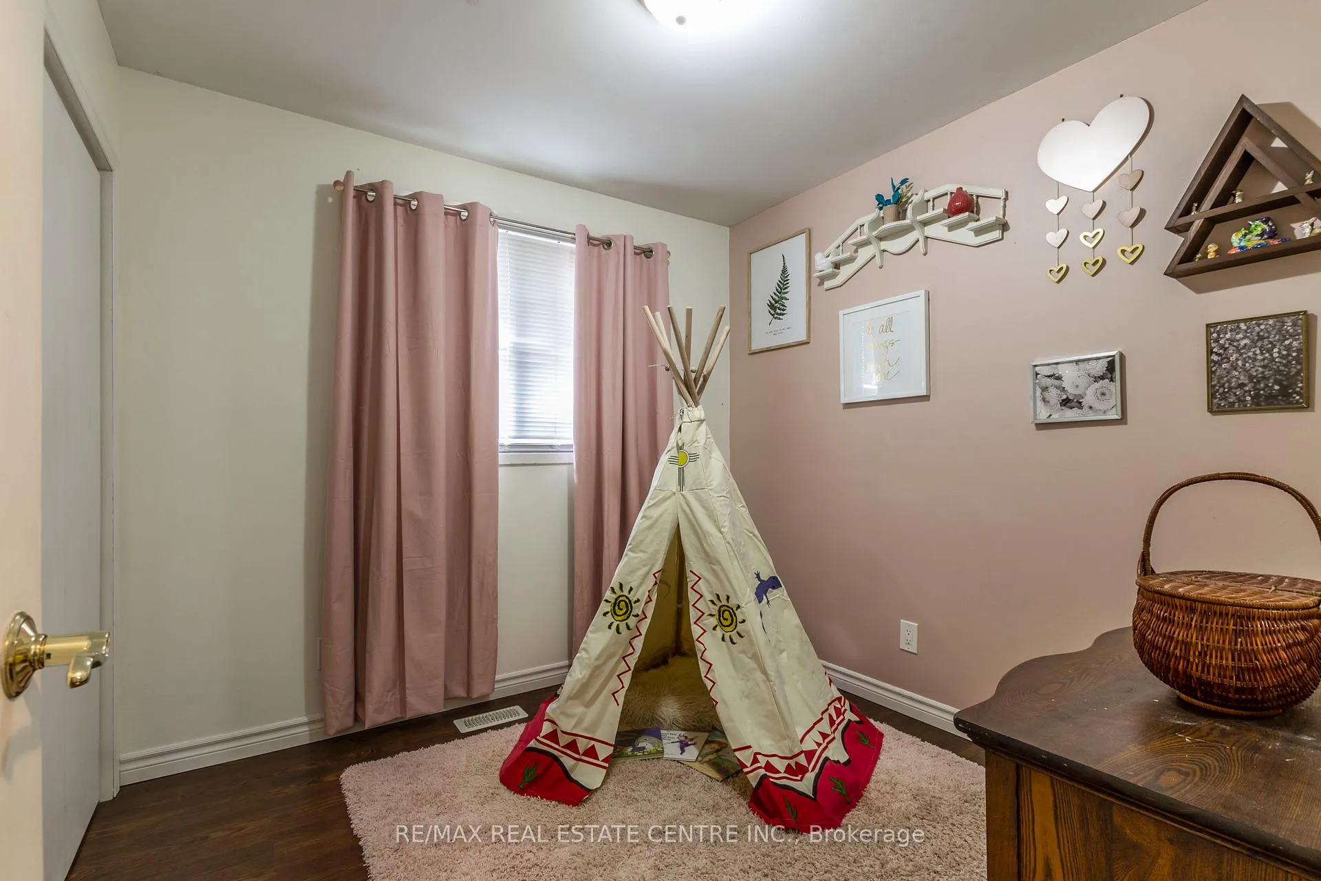 Photo 14 of 34 Milton Heights Crescent, Milton, Milton North — HOMEH