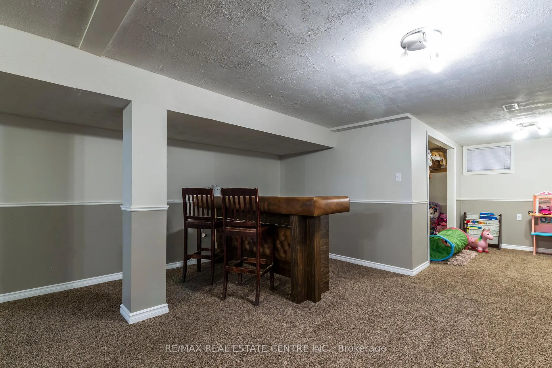 Photo 22 of 34 Milton Heights Crescent, Milton, Milton North — HOMEH