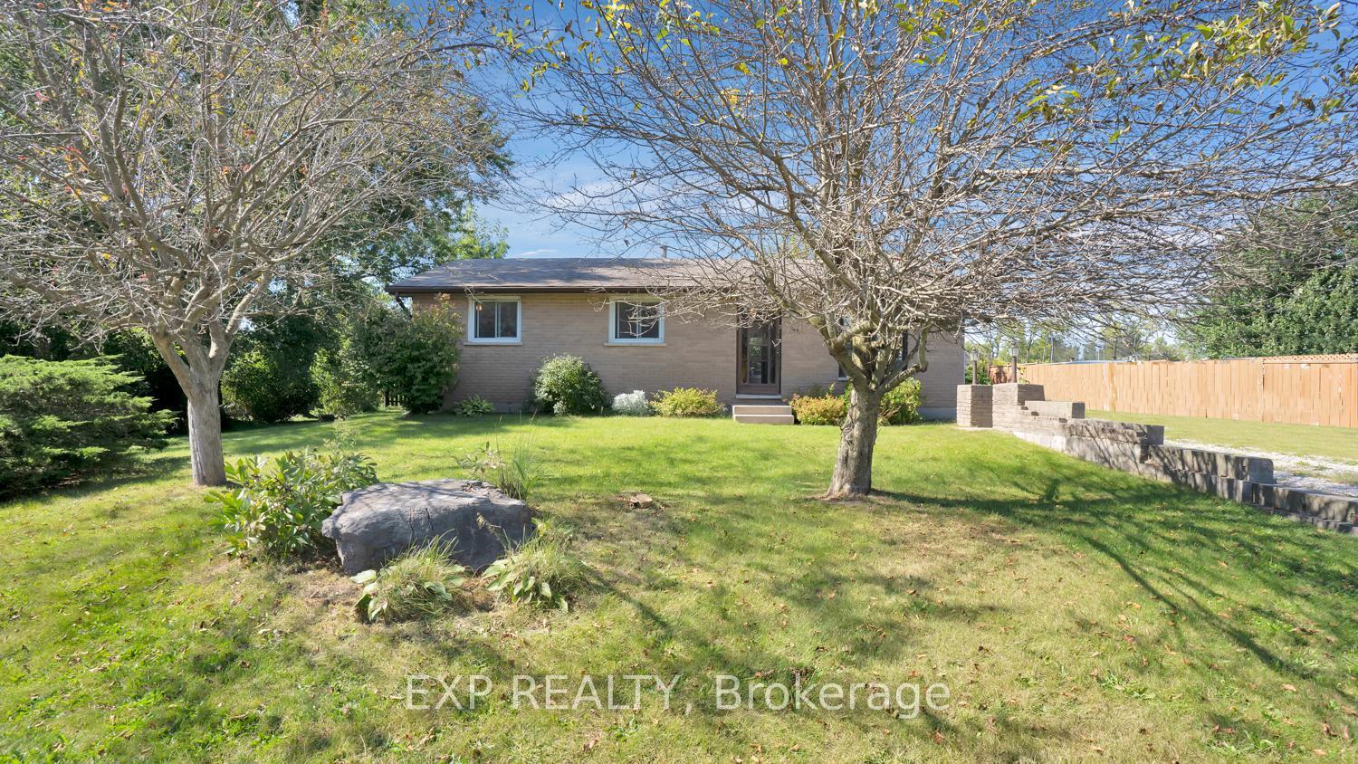 Photo 1 of 167 Railway Avenue, Middlesex Centre, Komoka — HOMEH