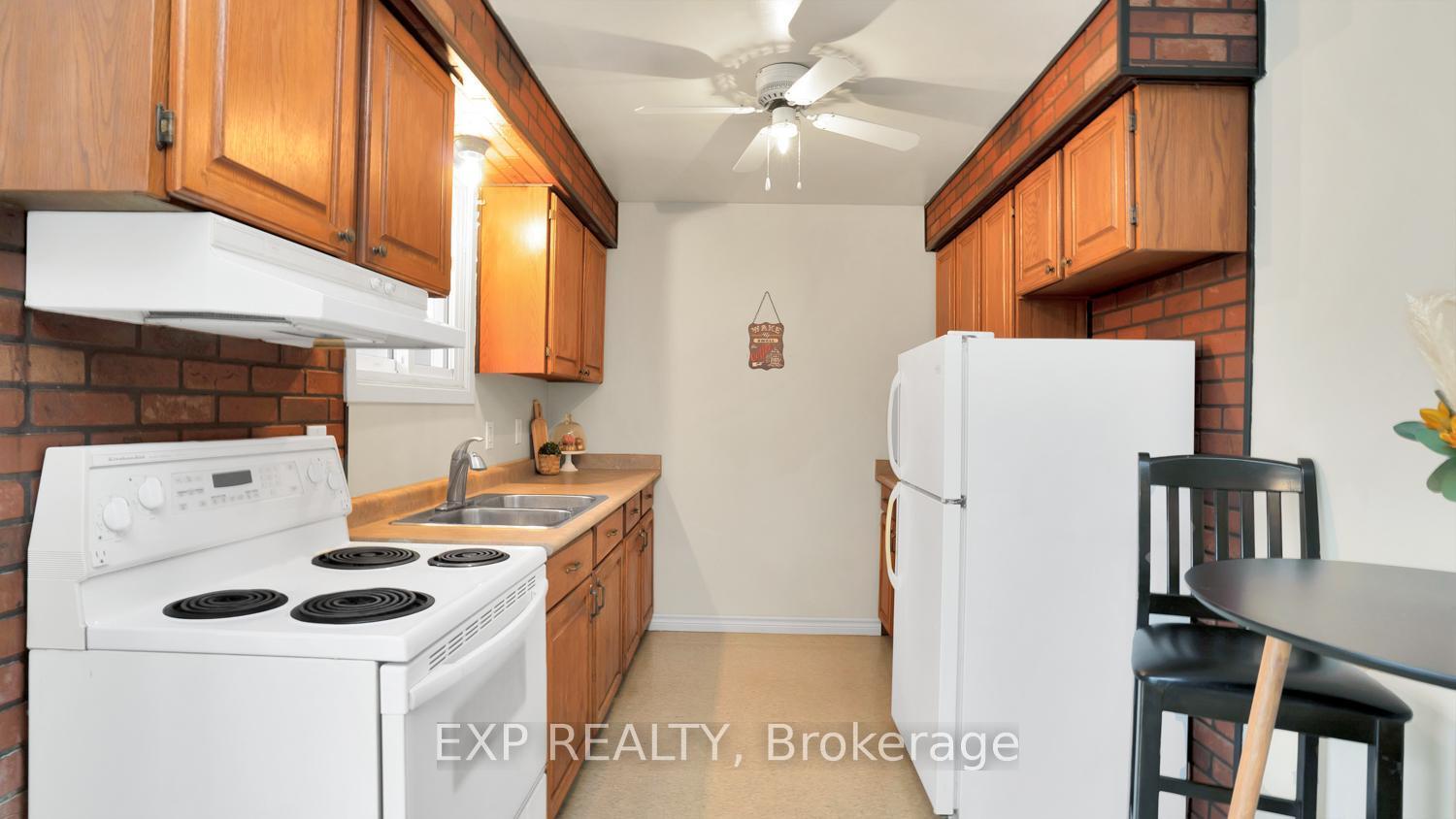 Photo 12 of 167 Railway Avenue, Middlesex Centre, Komoka — HOMEH