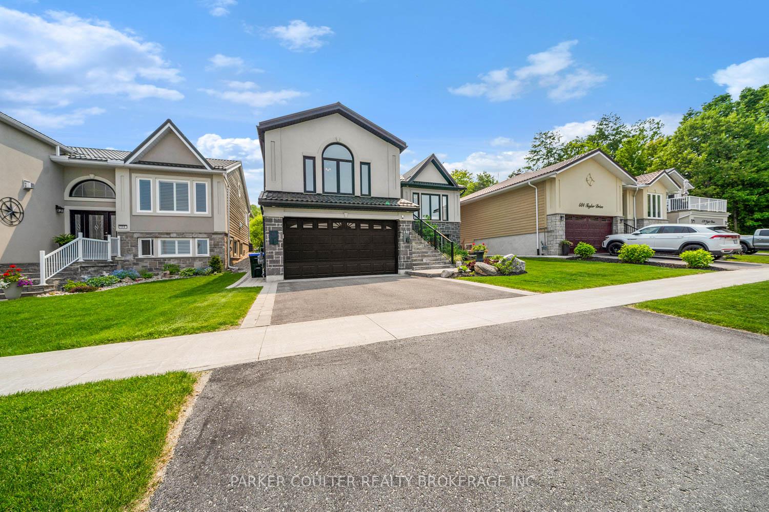 Photo 2 of 590 Taylor Drive, Midland — HOMEH