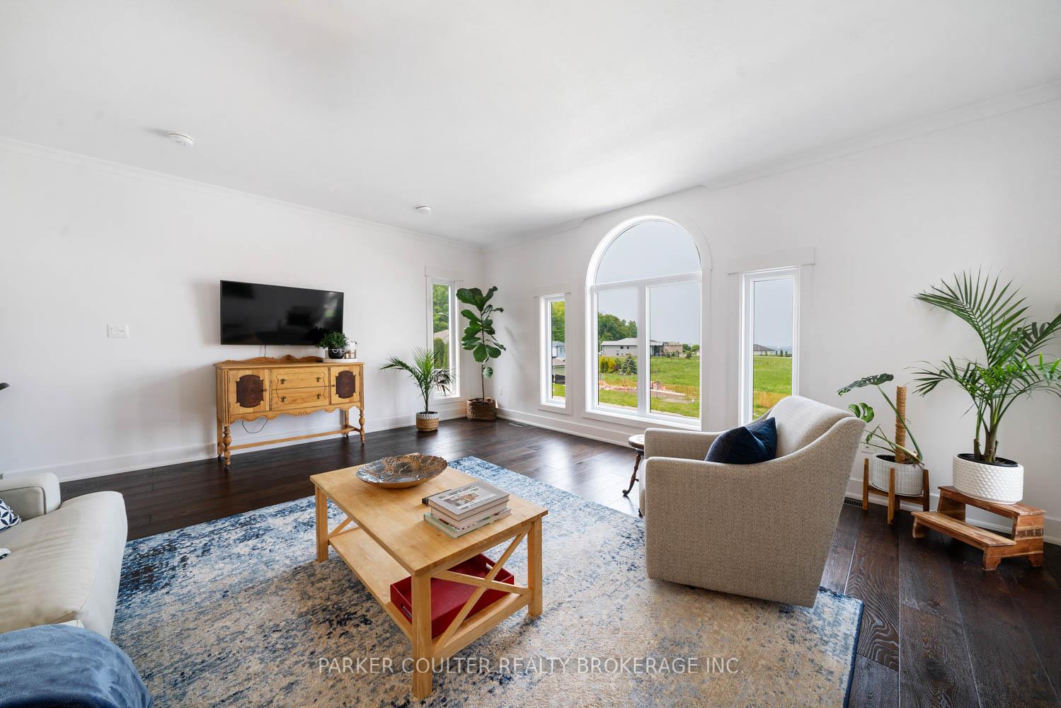 Photo 7 of 590 Taylor Drive, Midland — HOMEH