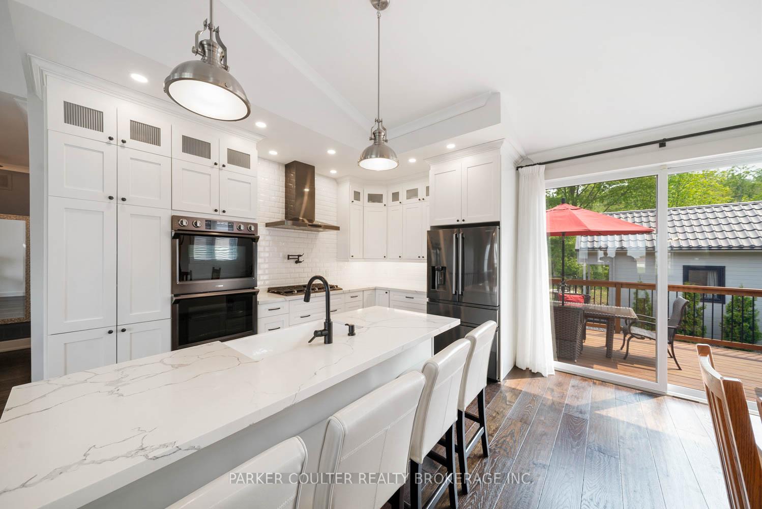 Photo 11 of 590 Taylor Drive, Midland — HOMEH